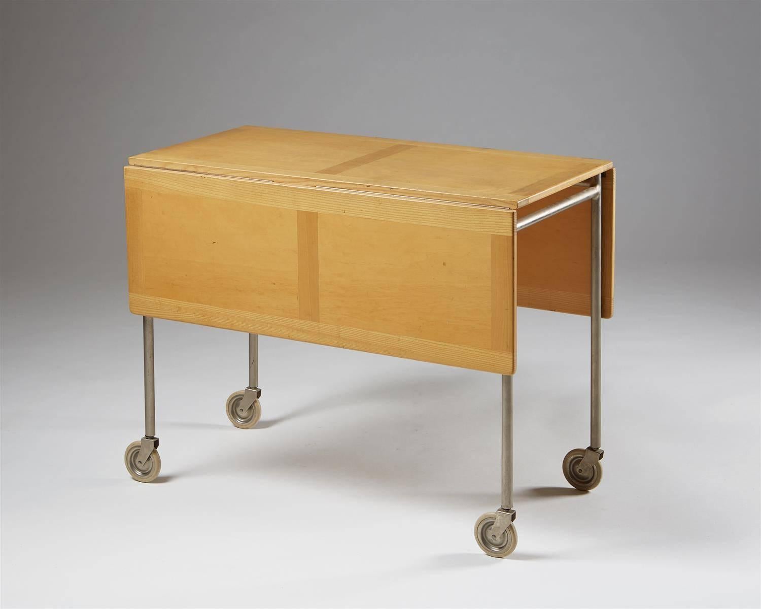 Varnished Table, Berit, Designed by Bruno Mathsson for Mathsson International
