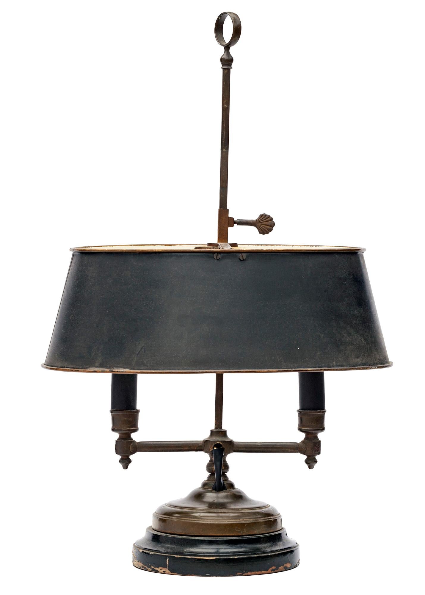 Table Bouillotte Lamp with Metal Shade In Good Condition For Sale In Malibu, CA