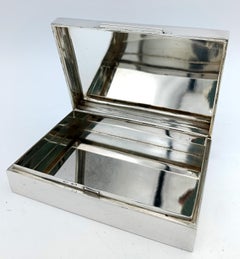 Scatola da tavolo in argento 925 Smalto traslucido su arabescato e miniatura di Salimbeni