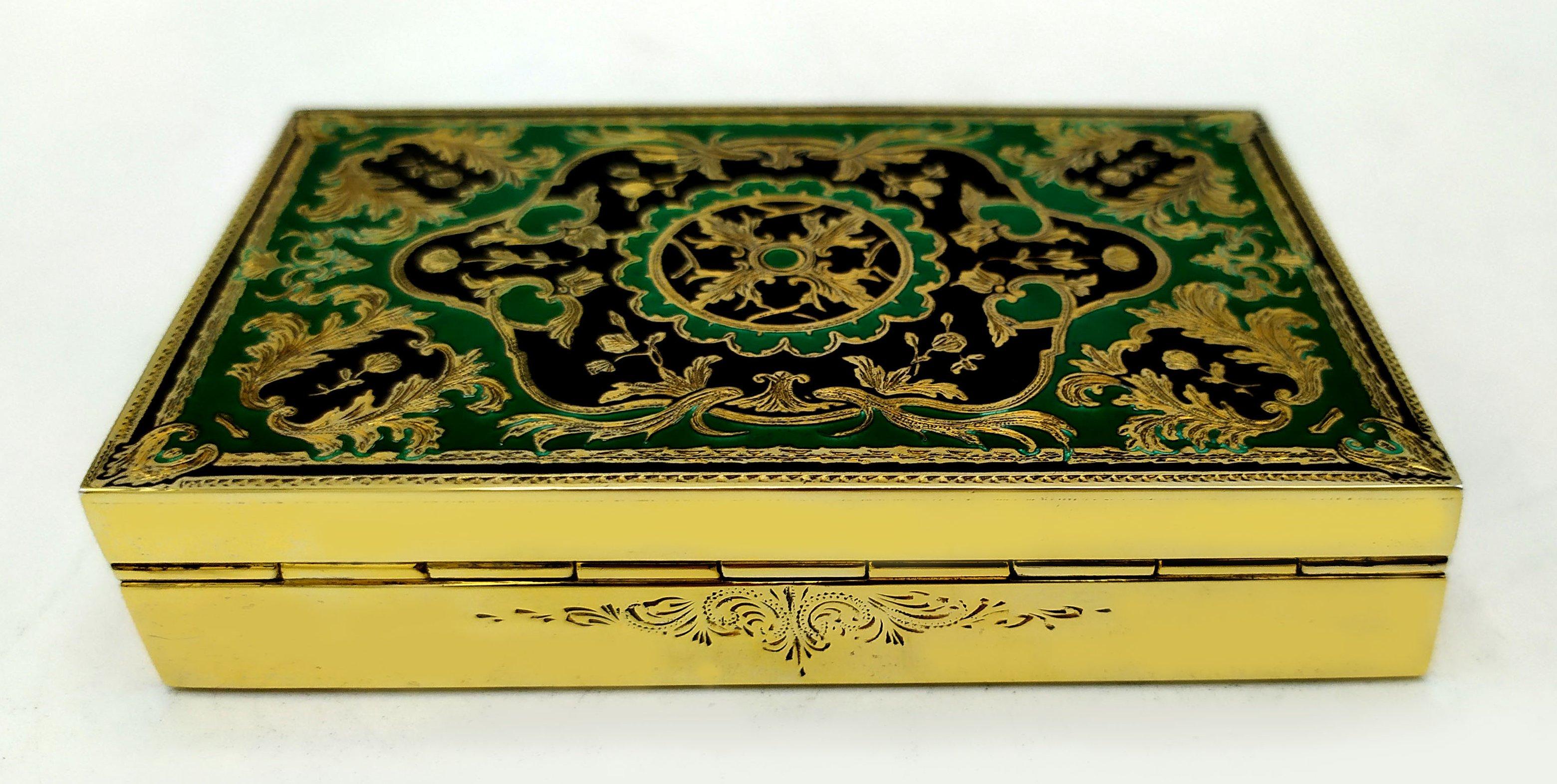 Late 20th Century Table Box Baroque style with two-tone fired enamels Sterling Silver Salimbeni For Sale