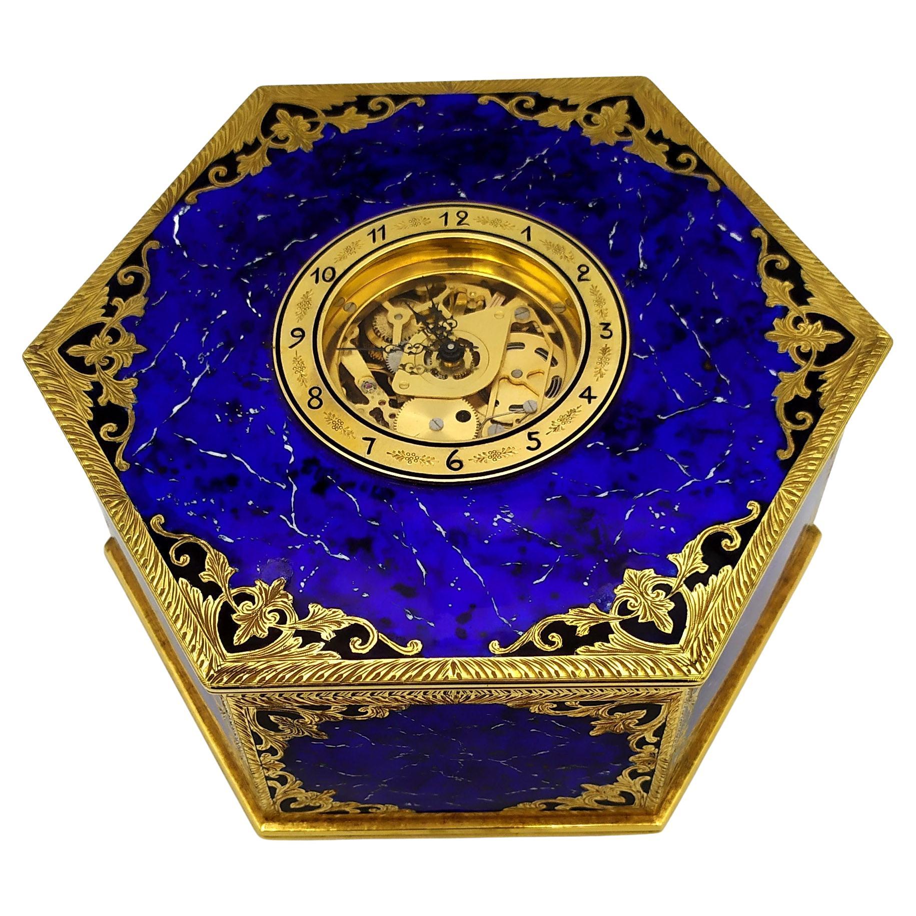 Horloge de table avec mouvement mécanique squelettique suisse sur le couvercle Salimbeni