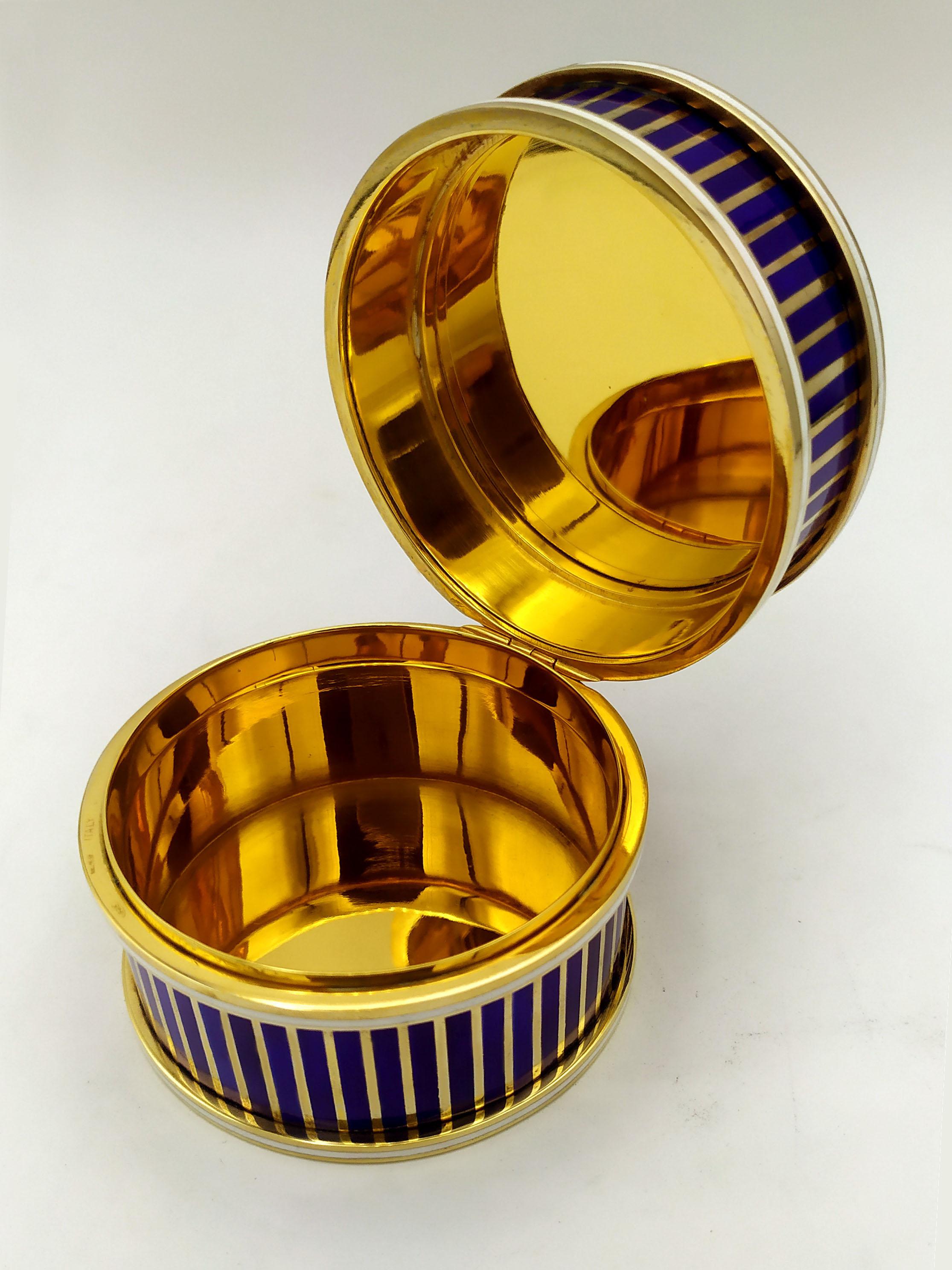 Mid-20th Century Table Box Enamel on guillochè with “paillons” in pure gold on the upper circle S For Sale