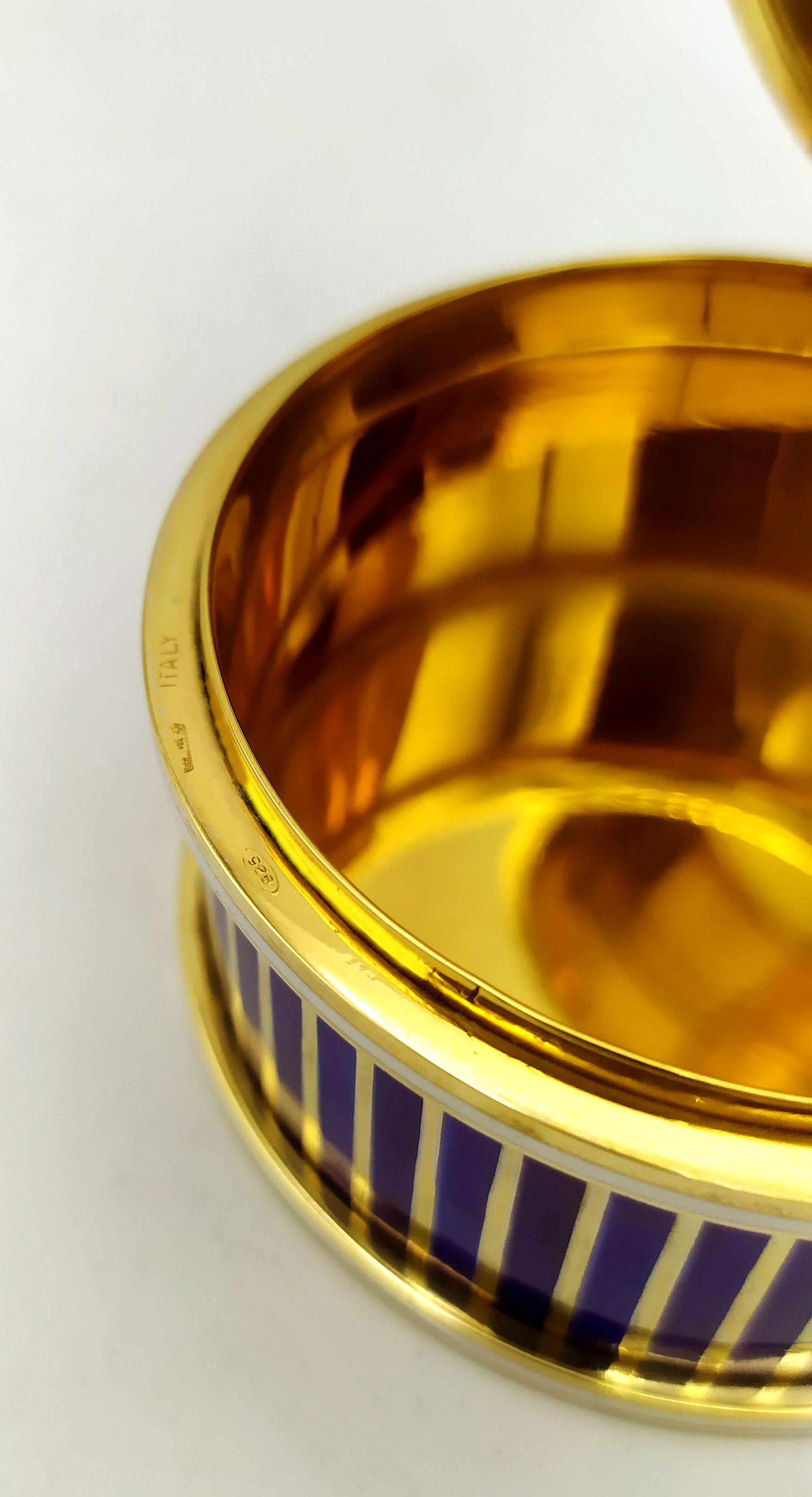 Plaqué or Boîte de table Émail sur guillochè avec paillons en or pur sur le cercle supérieur S en vente