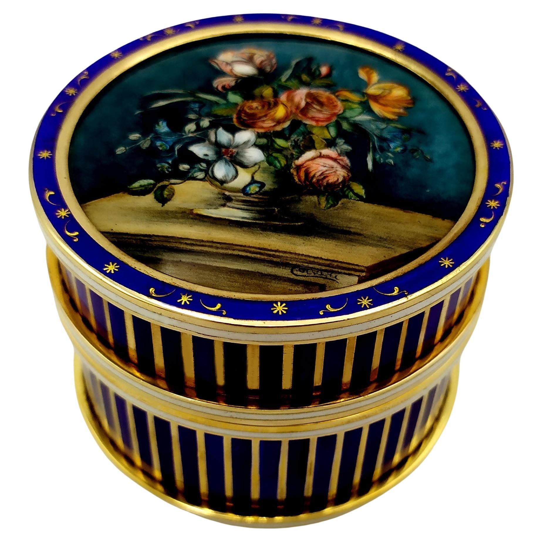 Caja de mesa Esmalte sobre guilloché con "paillons" de oro puro en el círculo superior S en venta