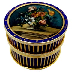 Table Box Enamel on guillochè with “paillons” in pure gold on the upper circle S