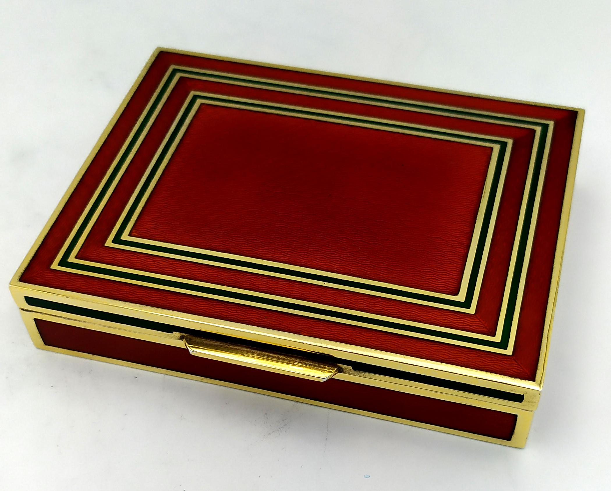 Caja de mesa Esmalte bicolor rojo rubí y verde esmeralda Salimbeni. Moderno en venta
