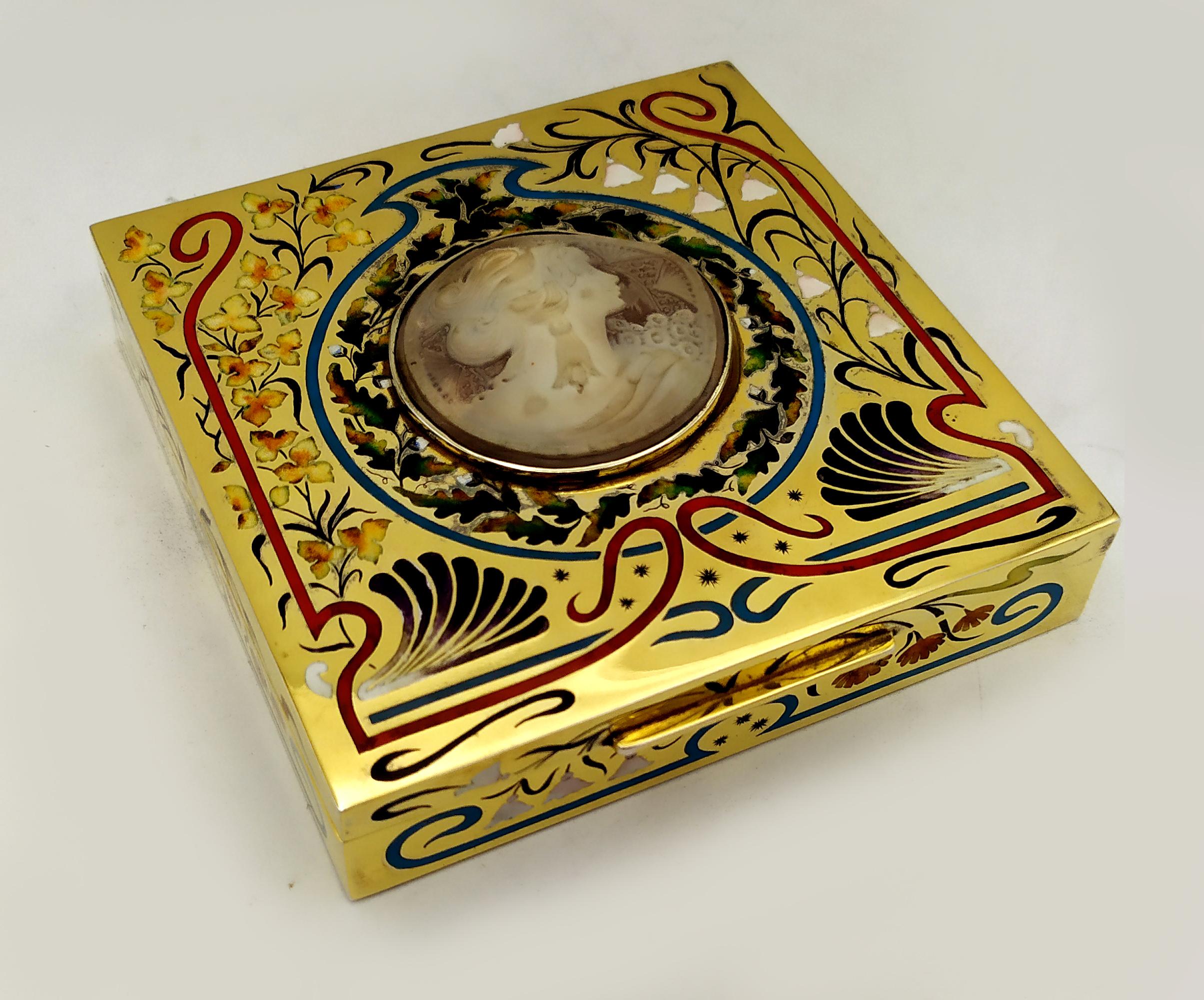 Art Nouveau Table Box fired enamels and round cameo Salimbeni. For Sale