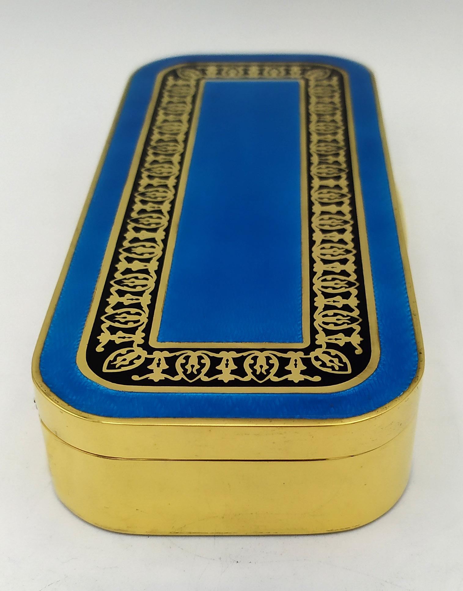 Argento 925 Scatola da tavolo con ornamento inciso e smaltato a mano in stile arabo Salimbeni. in vendita