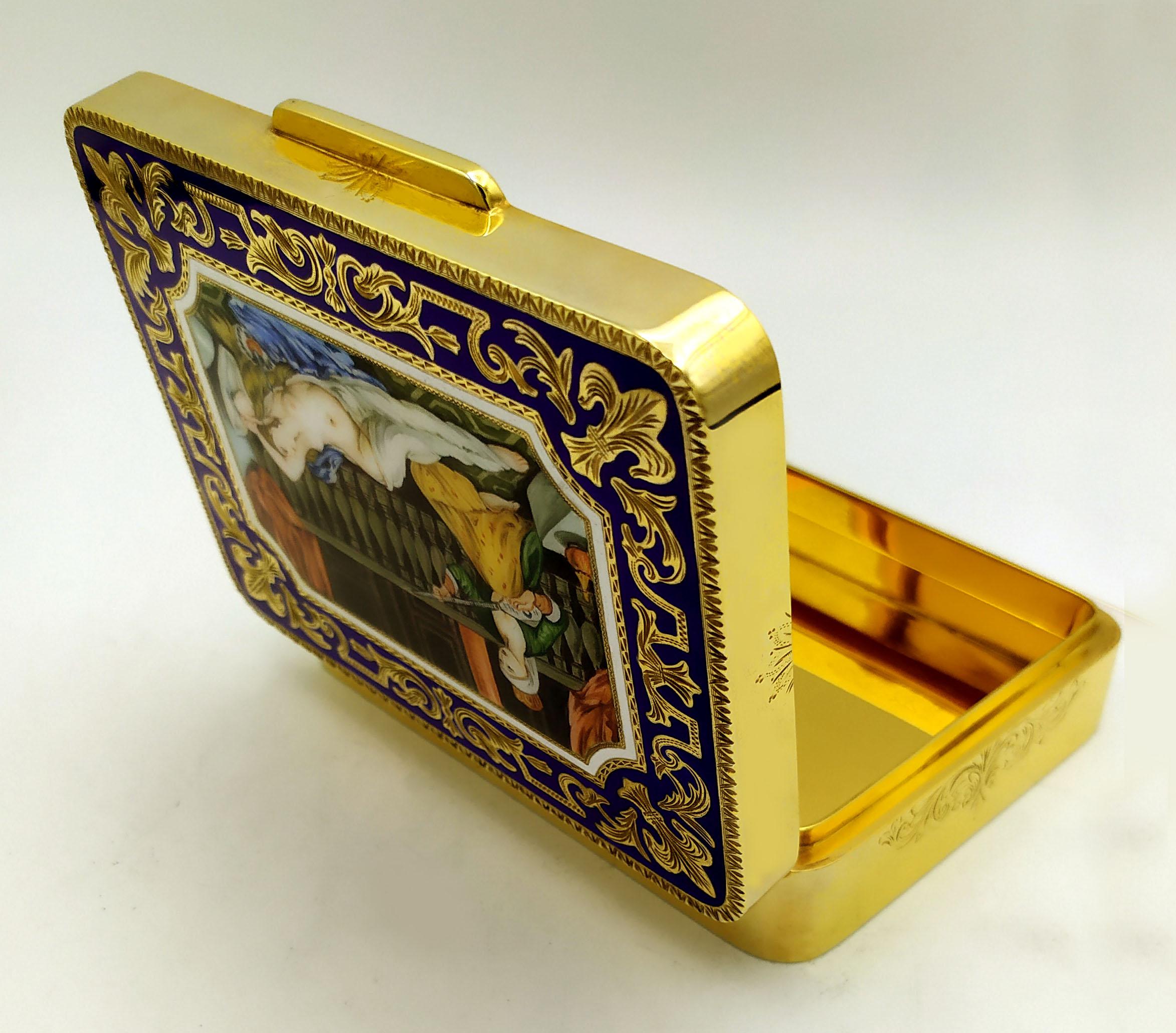 Hand-Carved Table Box Hand-Engraved and Miniature Sterling Silver Salimbeni For Sale