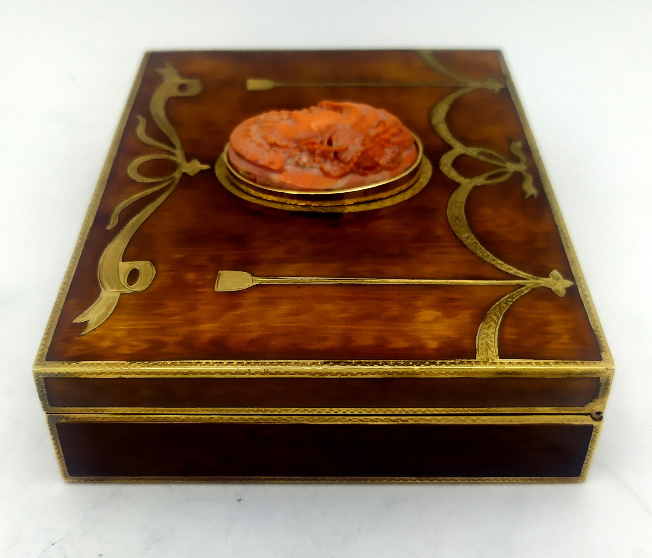 Enameled Table Box hand-engraved wood grain with Coral Salimbeni. For Sale