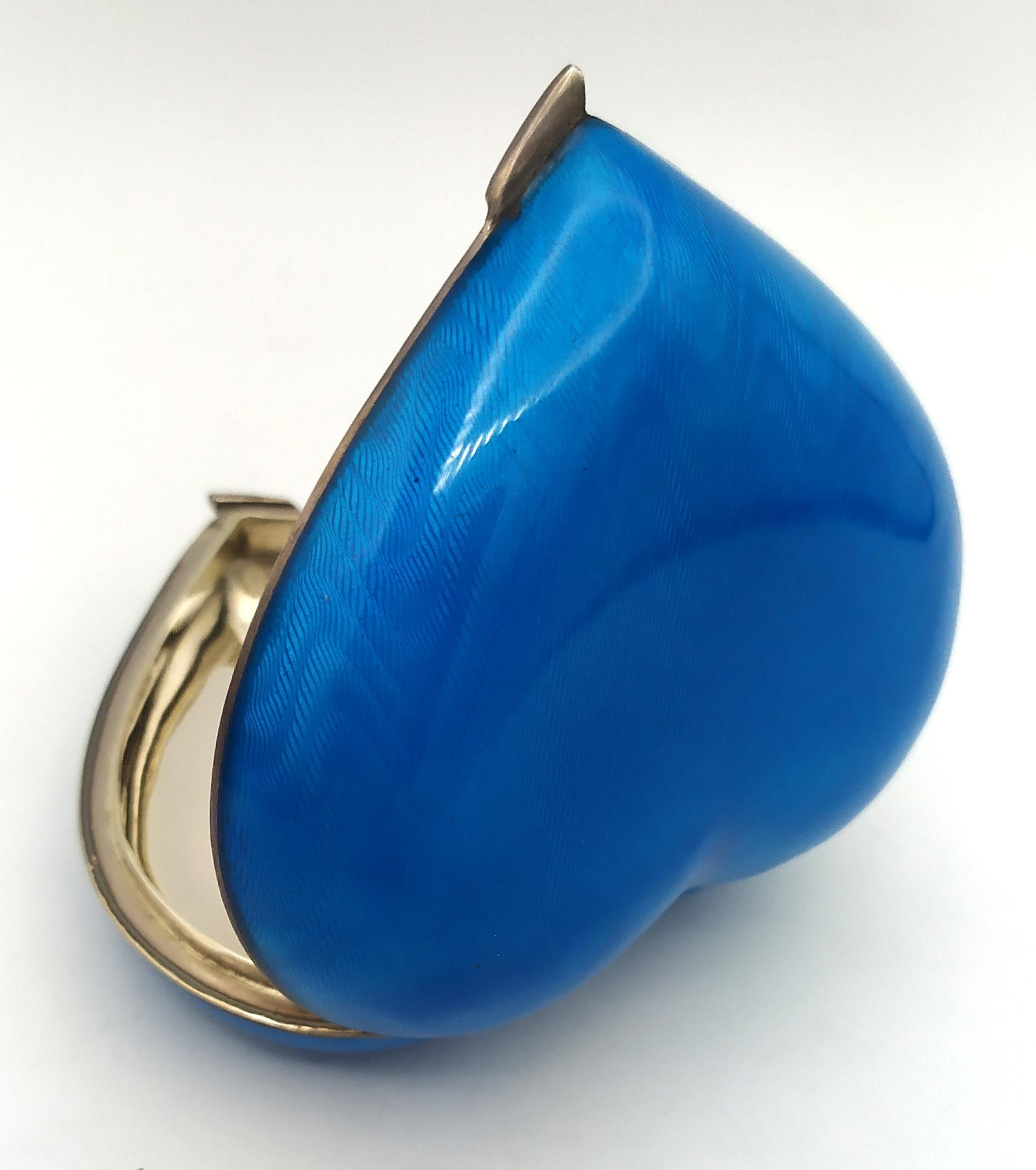 Table Box Heart shape Sky tone fire-enameled on guilloche Salimbeni. For Sale 2