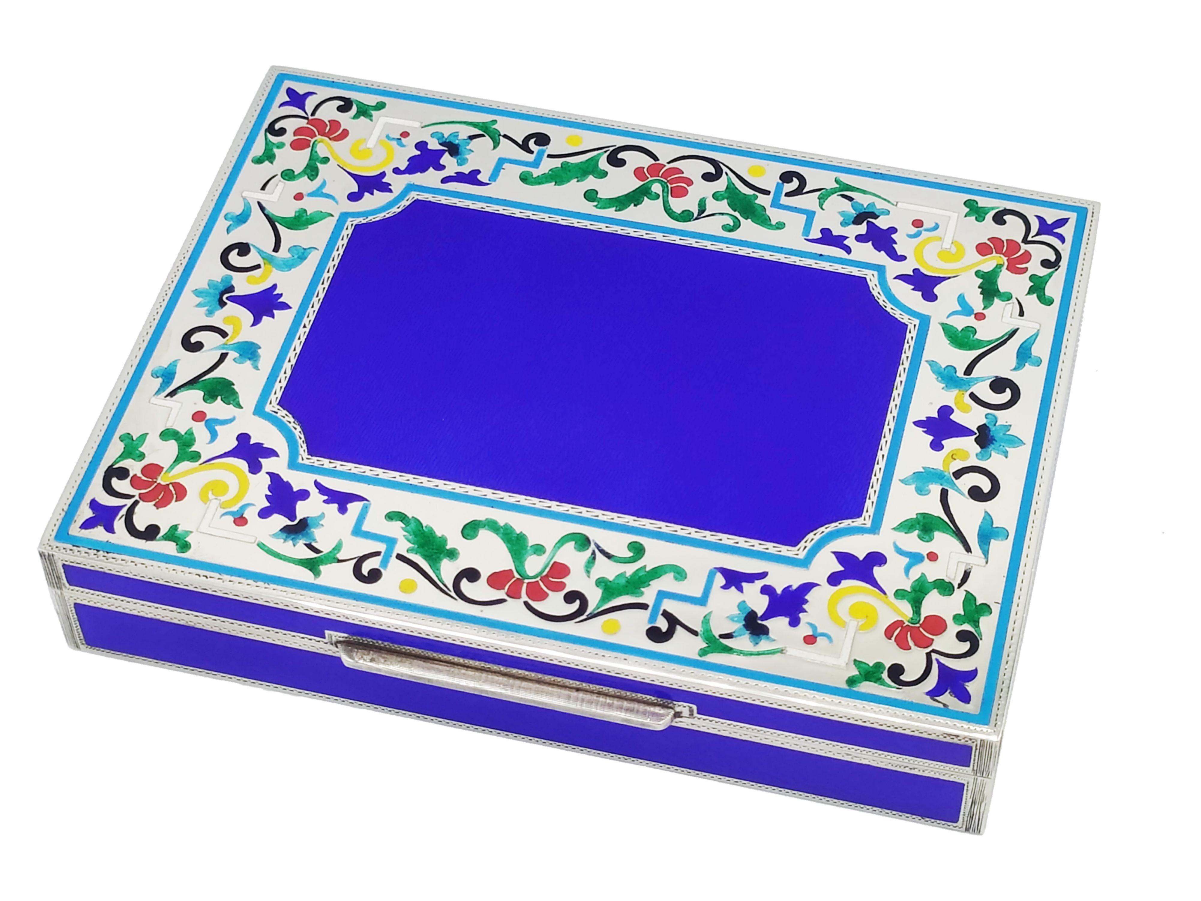 Table Box Jugendstil with Fired Enamelled Miniatures Salimbeni In Excellent Condition In Firenze, FI