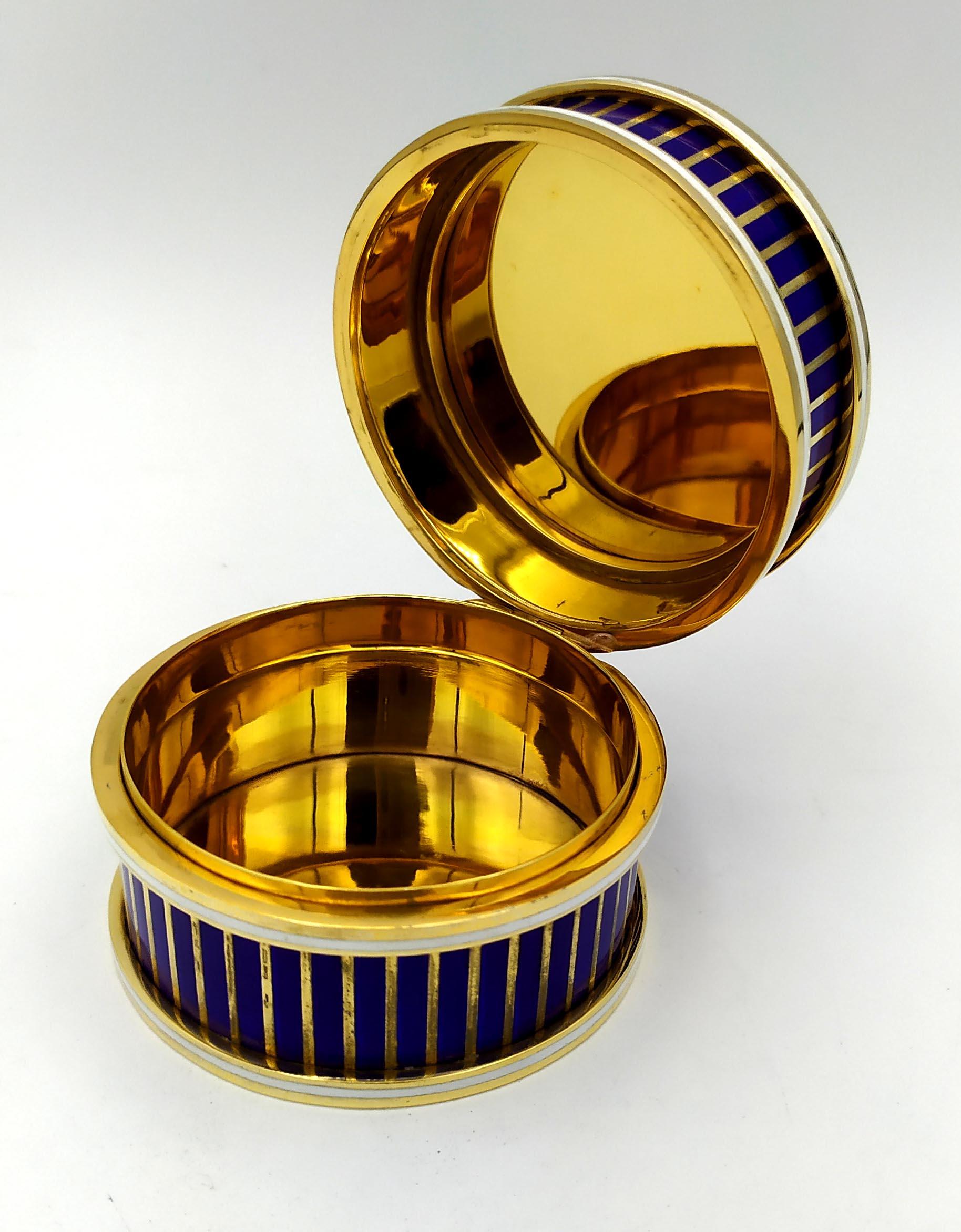Caja de mesa paillones de oro puro y esmalte cocido miniatura Salimbeni mediados del siglo XX en venta