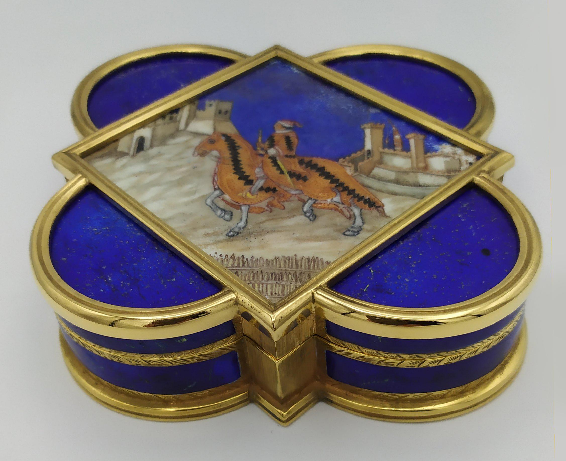 Shaped box in 925/1000 sterling silver gold plated with painted fire enamels like lapis lazuli stone and beautiful miniature hand painted by the painter Beatrice Mellana reproducing the fresco by Simone Martini with Guidoriccio da Fogliano. Shape
