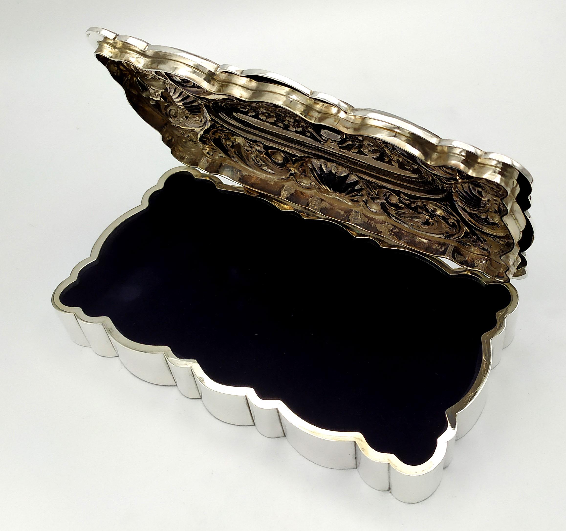 Late 20th Century Table Box table box with finely embossed and hand-chiseled Salimbeni For Sale
