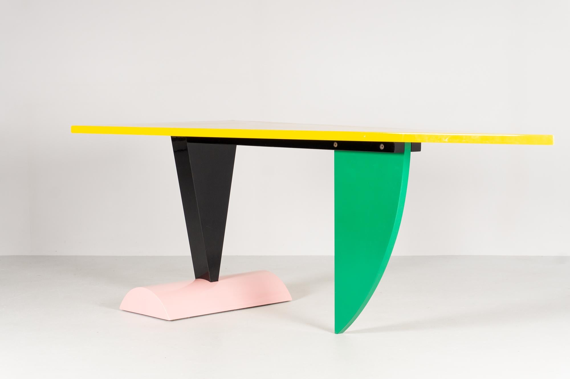 Painted Table 'Brazil' by Peter Shire, Memphis Milano, 1981 For Sale
