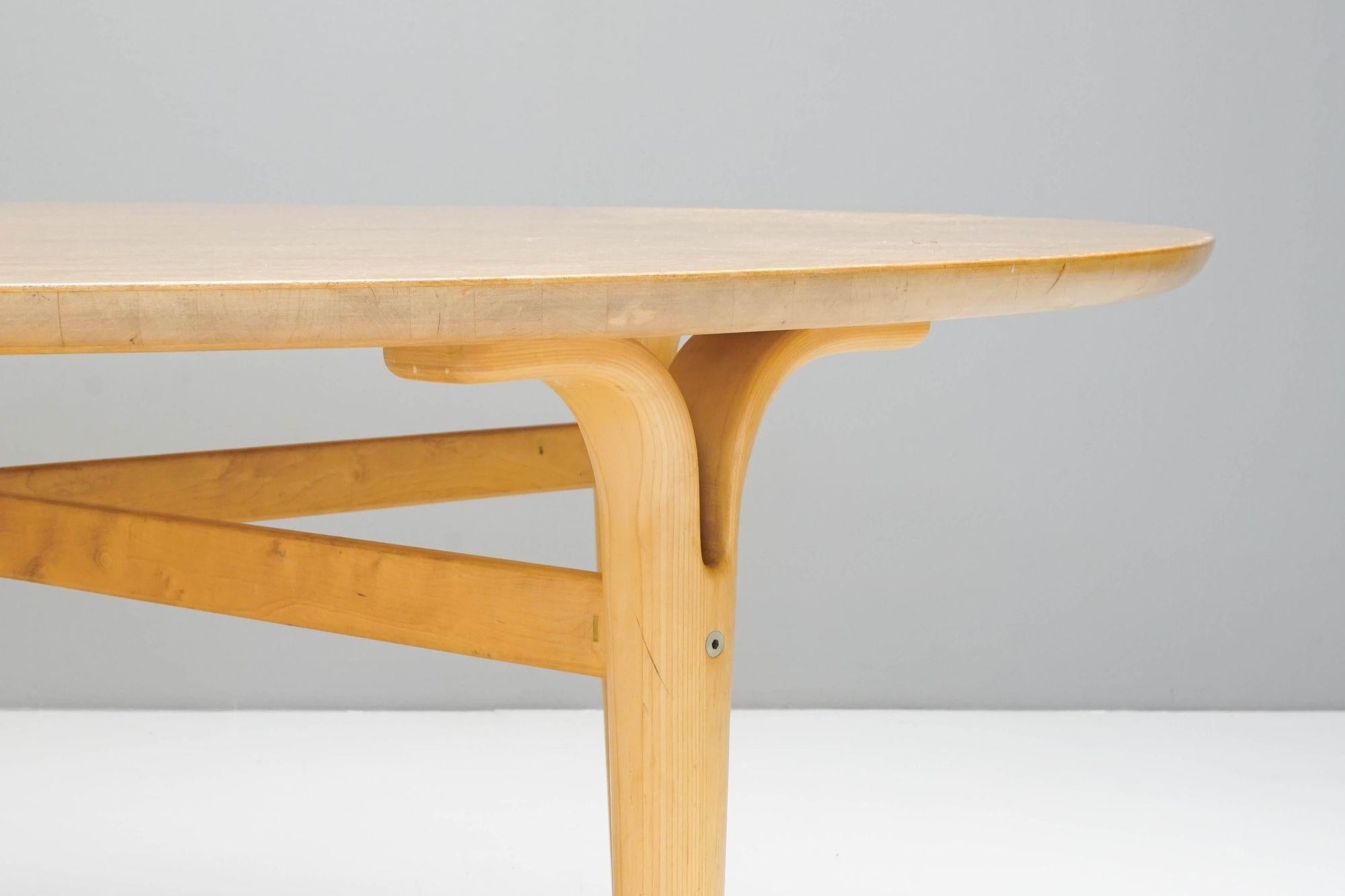 Mesa de Bruno Mathsson Haya en venta