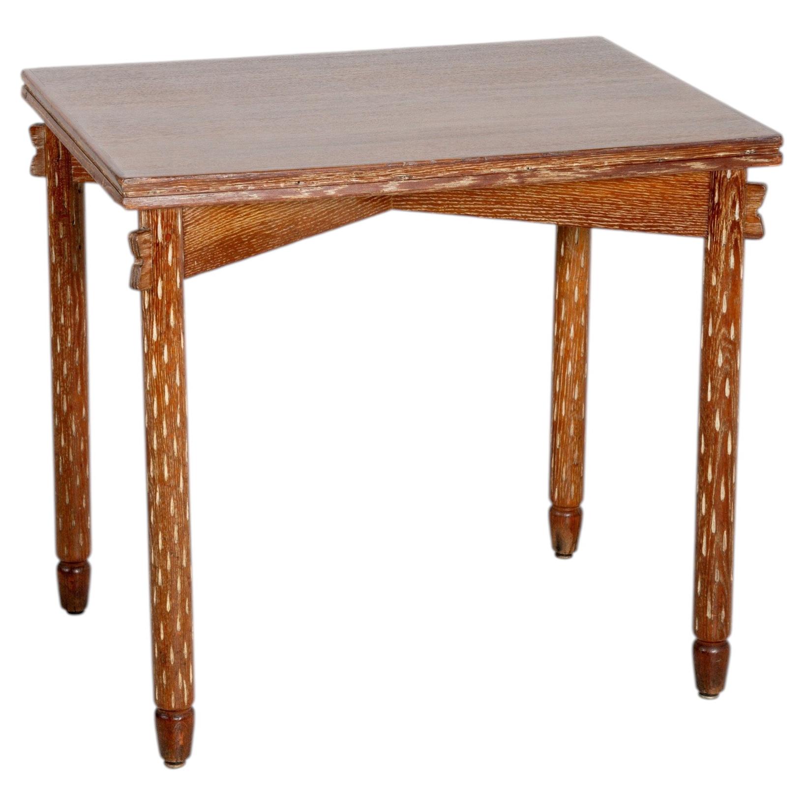 Table by Eduardo Gellner