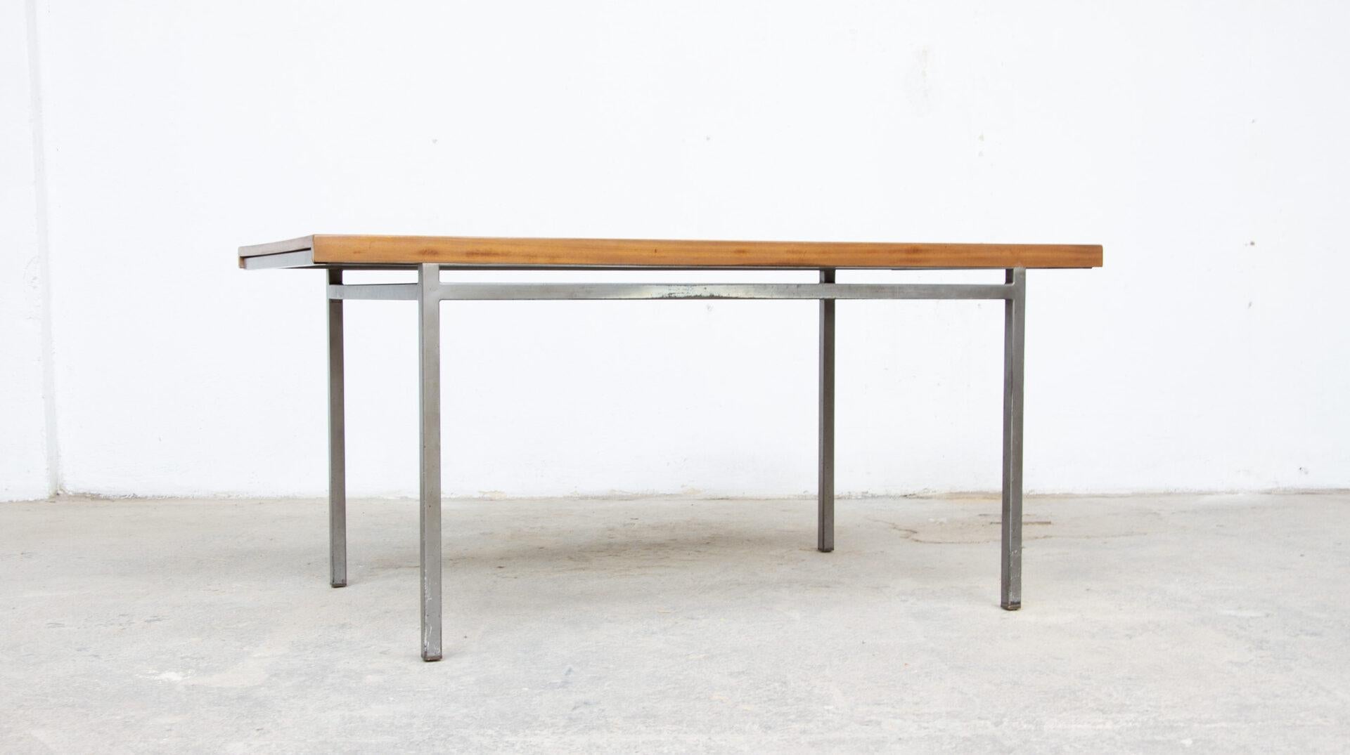 Table by Georges Frydman, EFA edition, 1960 In Good Condition For Sale In LYON, FR
