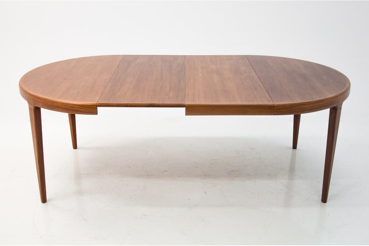 Table by Johannes Andersen, Danish Design, 1960s after Renovation In Good Condition In Chorzów, PL