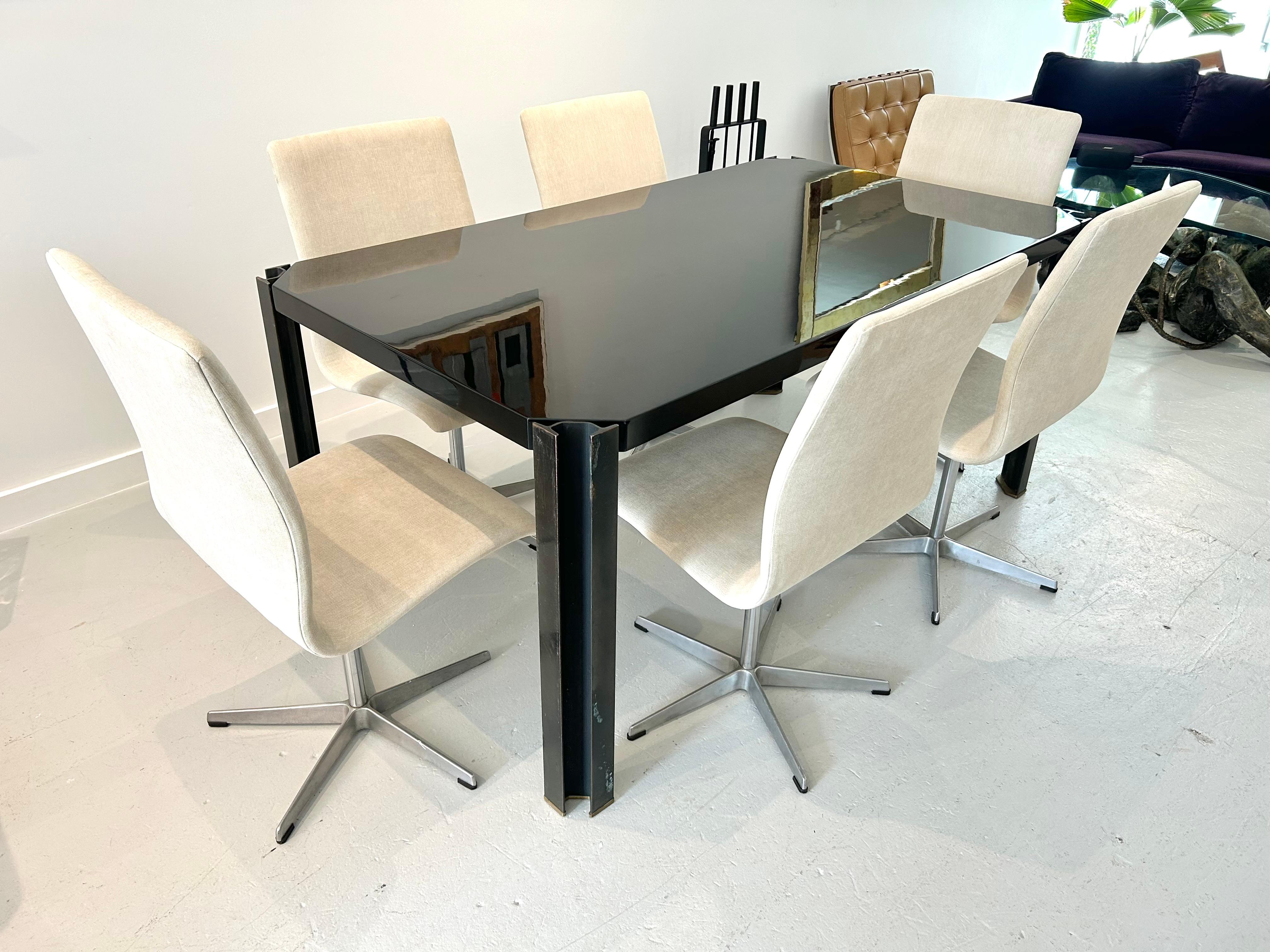 Table d'Osvaldo Borsani pour Tecno en vente 8
