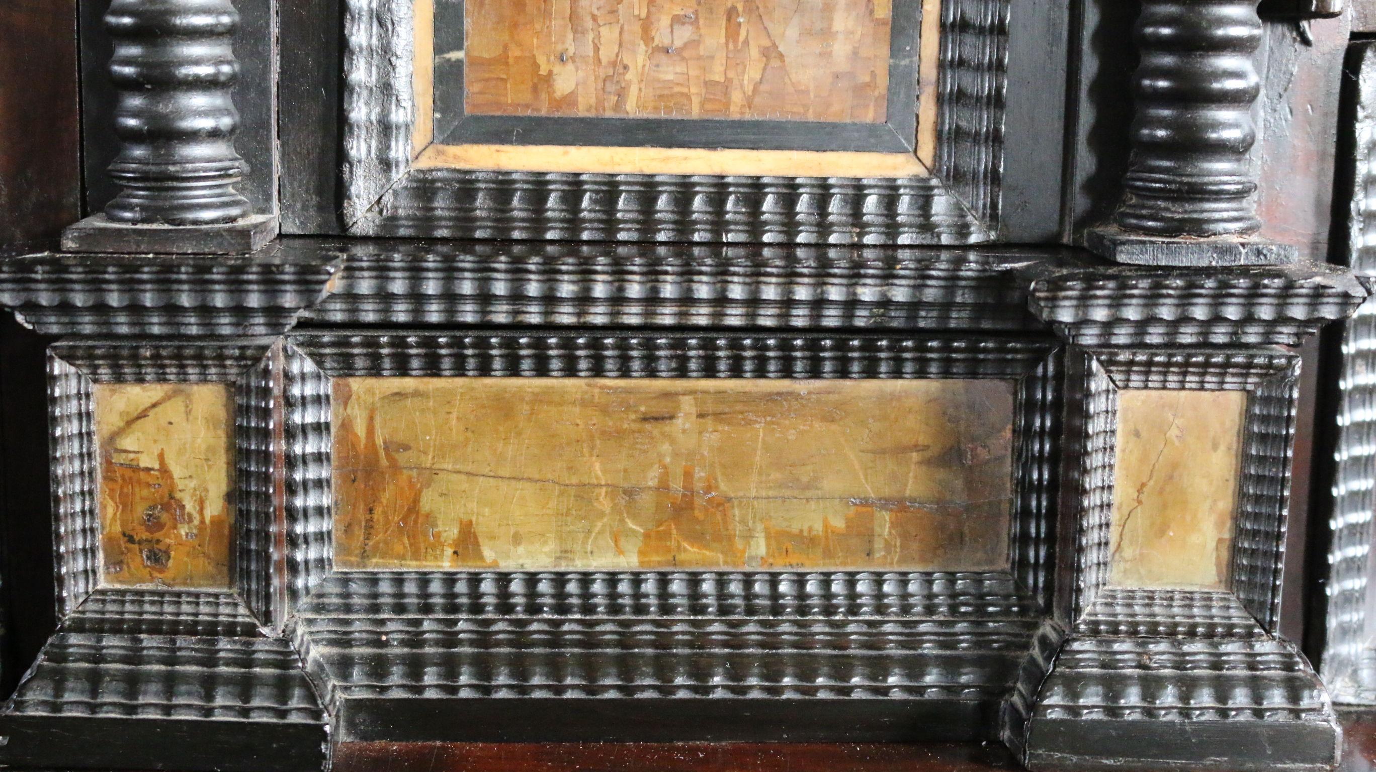 Table Cabinet, Early 17th Century, Italian Baroque, Pietra Paesina Mounted Walnu For Sale 8