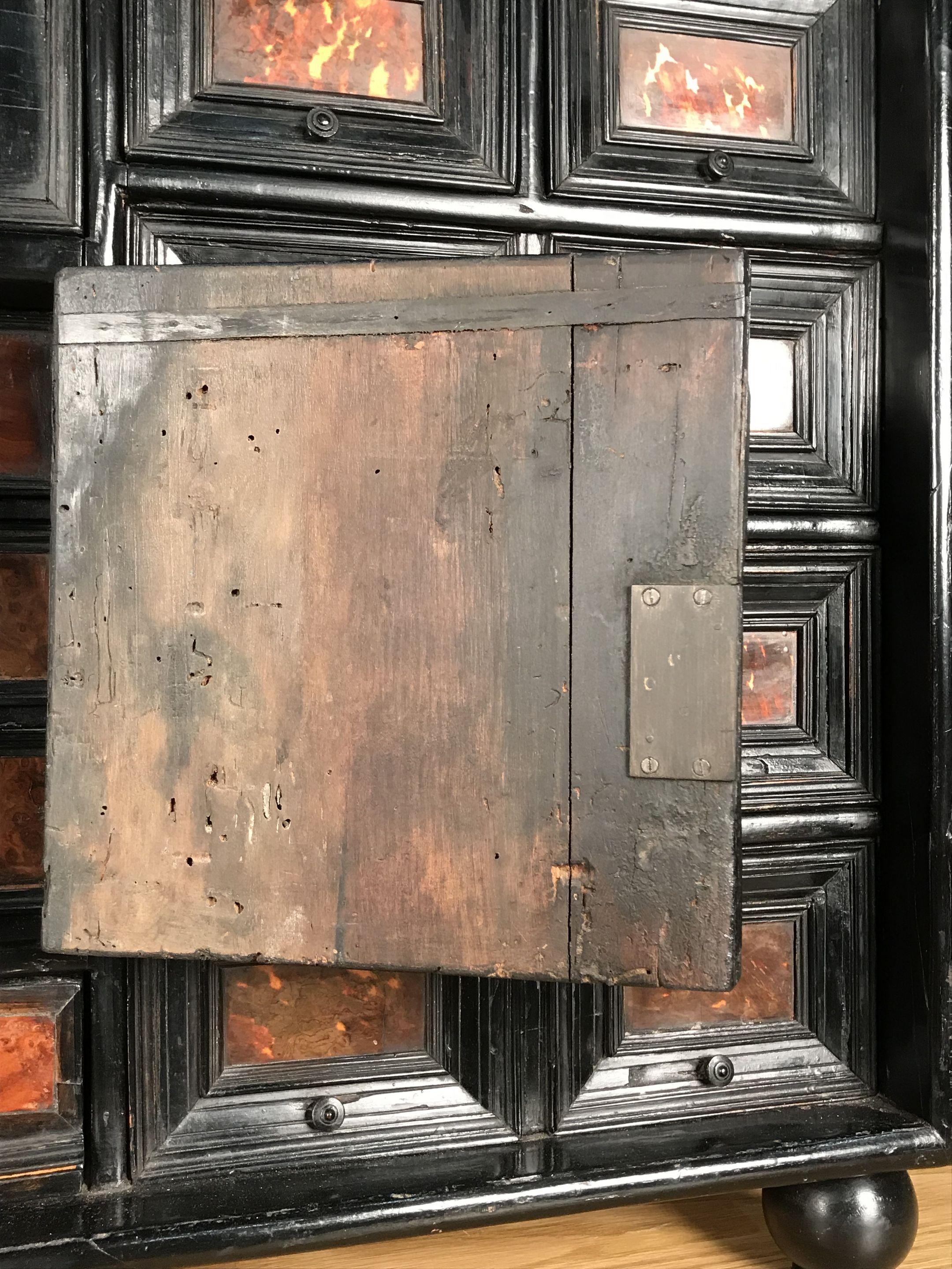 Table Cabinet, Mid-17th Century, Flemish Baroque, Ebonized and Tortoishell For Sale 4