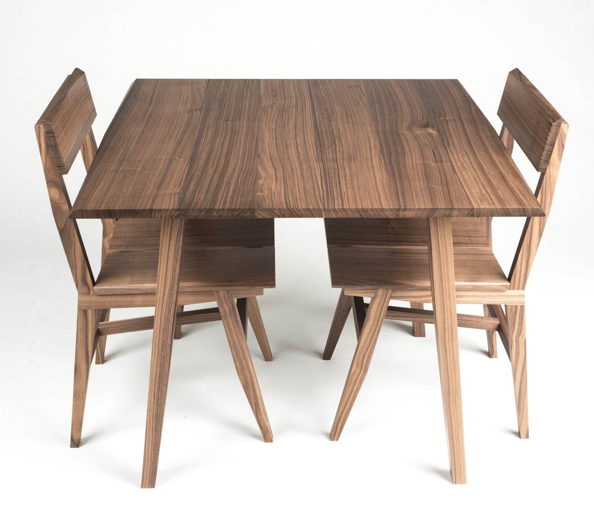Fait main Table, table à cartes, table de petit déjeuner, noyer, moderne, bois dur, design Semigood en vente