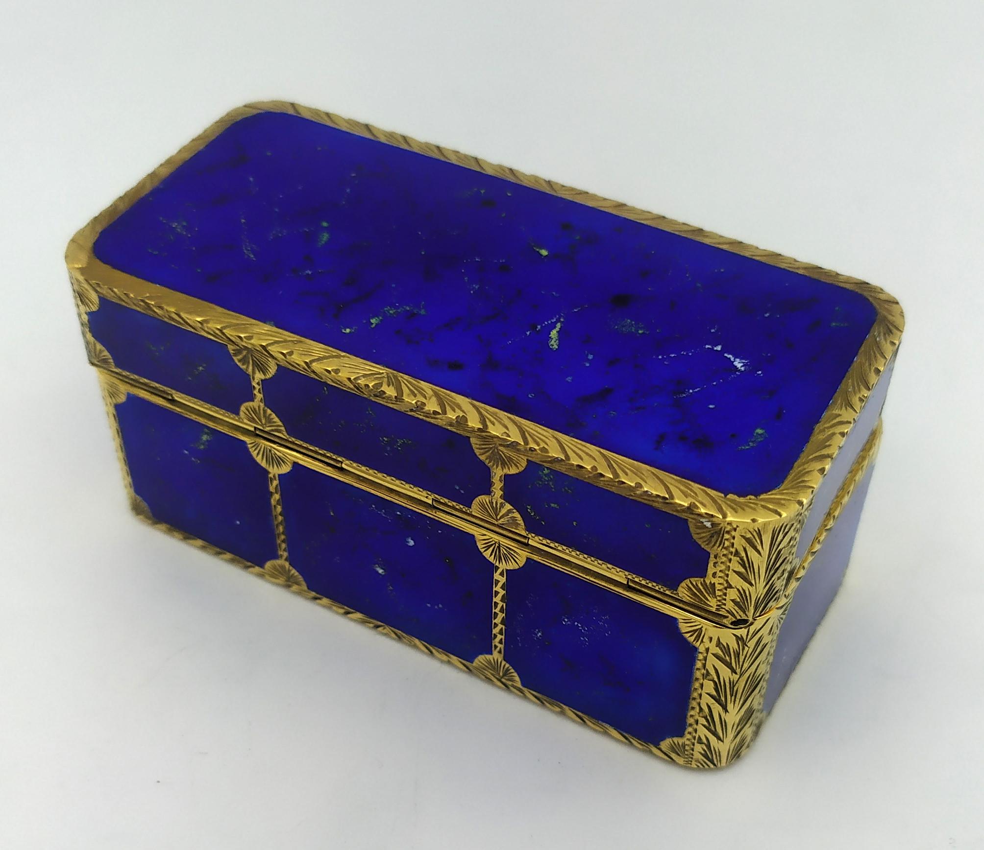 Table Cigarette Box like lapis lazuli stone enamel on guilloche Salimbeni. For Sale 1