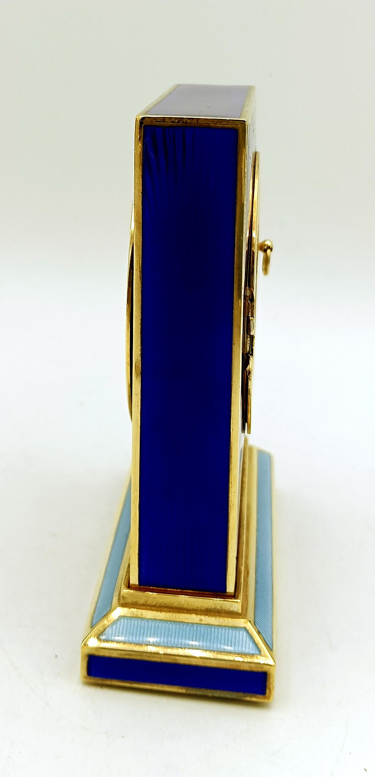 Tischuhr mit blauer Emaille, Schweizer mechanisches Skelettwerk. Salimbeni im Angebot 4