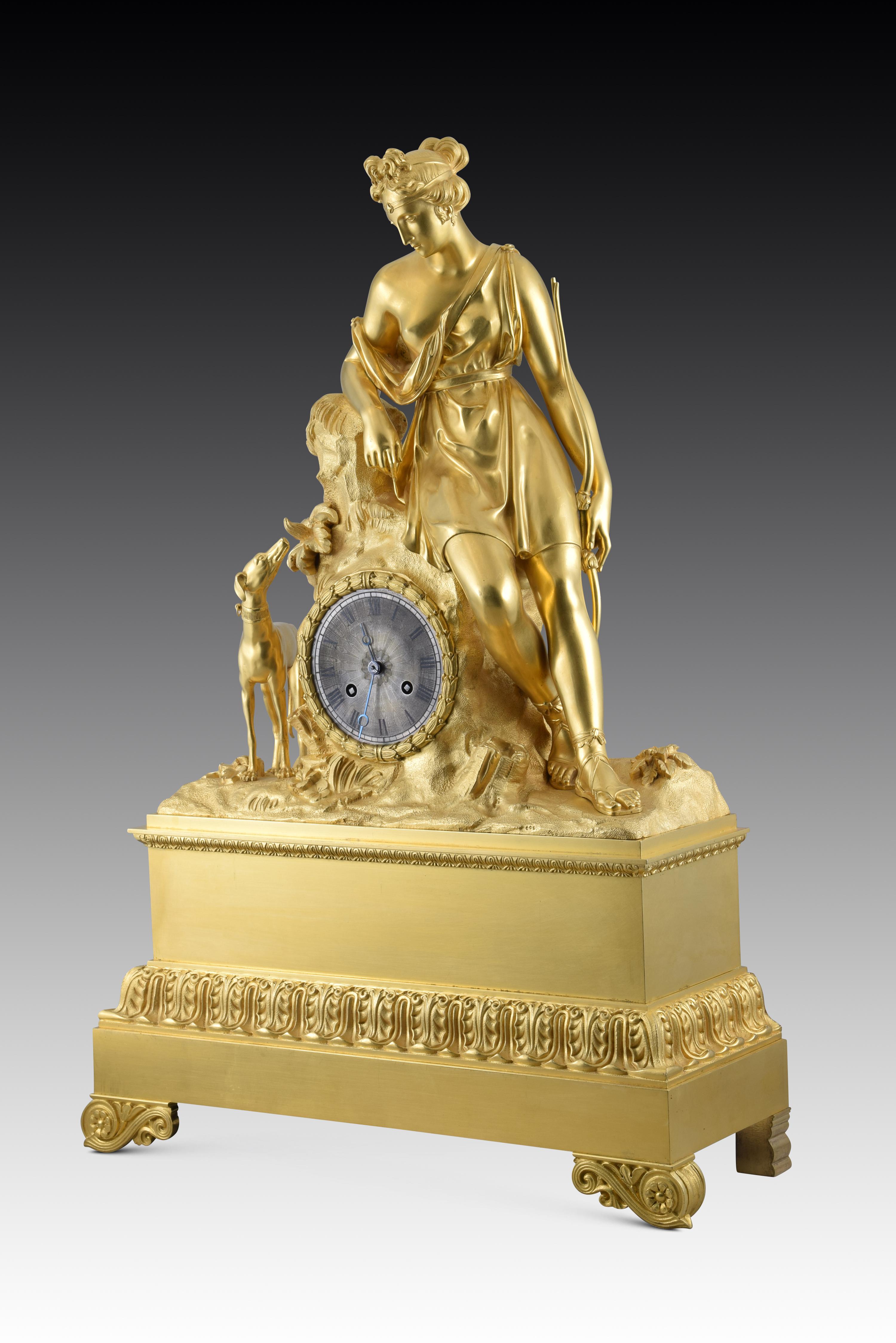 Neoclassical Revival Table clock, Diana. Gilt bronze. France, 19th century. For Sale