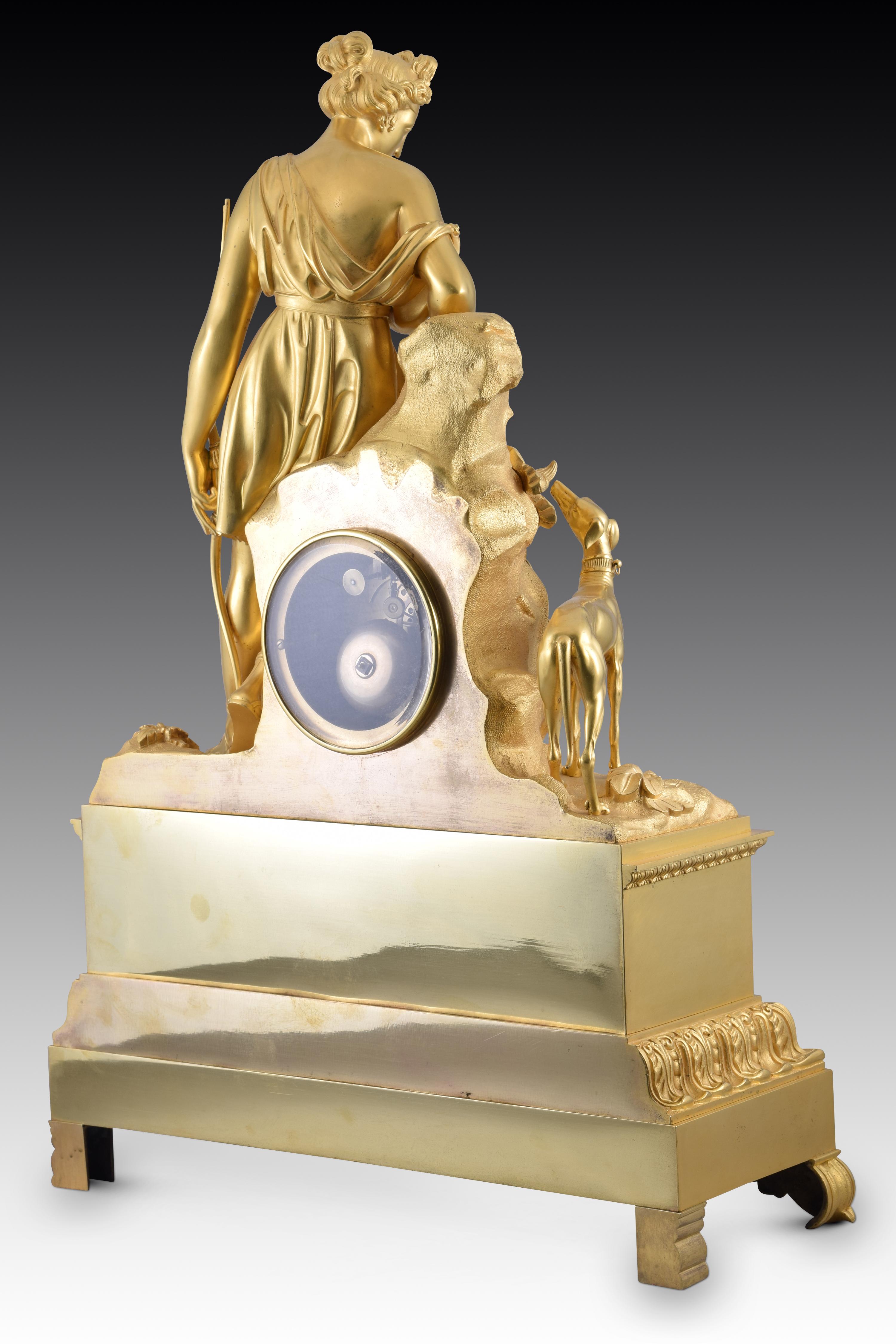 XIXe siècle Horloge de table Diana Bronze doré. France, 19ème siècle. en vente
