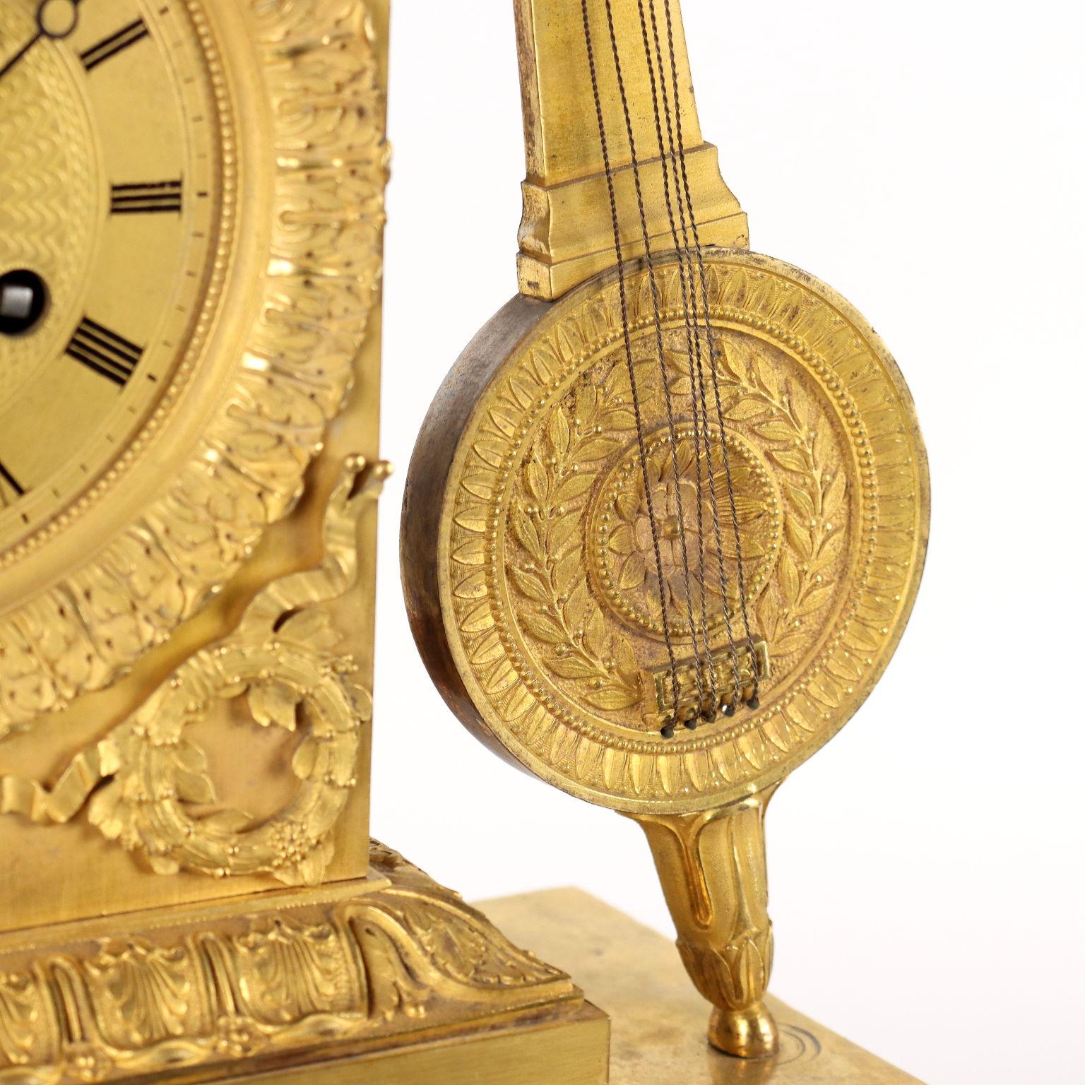 Table Clock in Gilded Bronze, France, First Half of the 19th Century For Sale 2