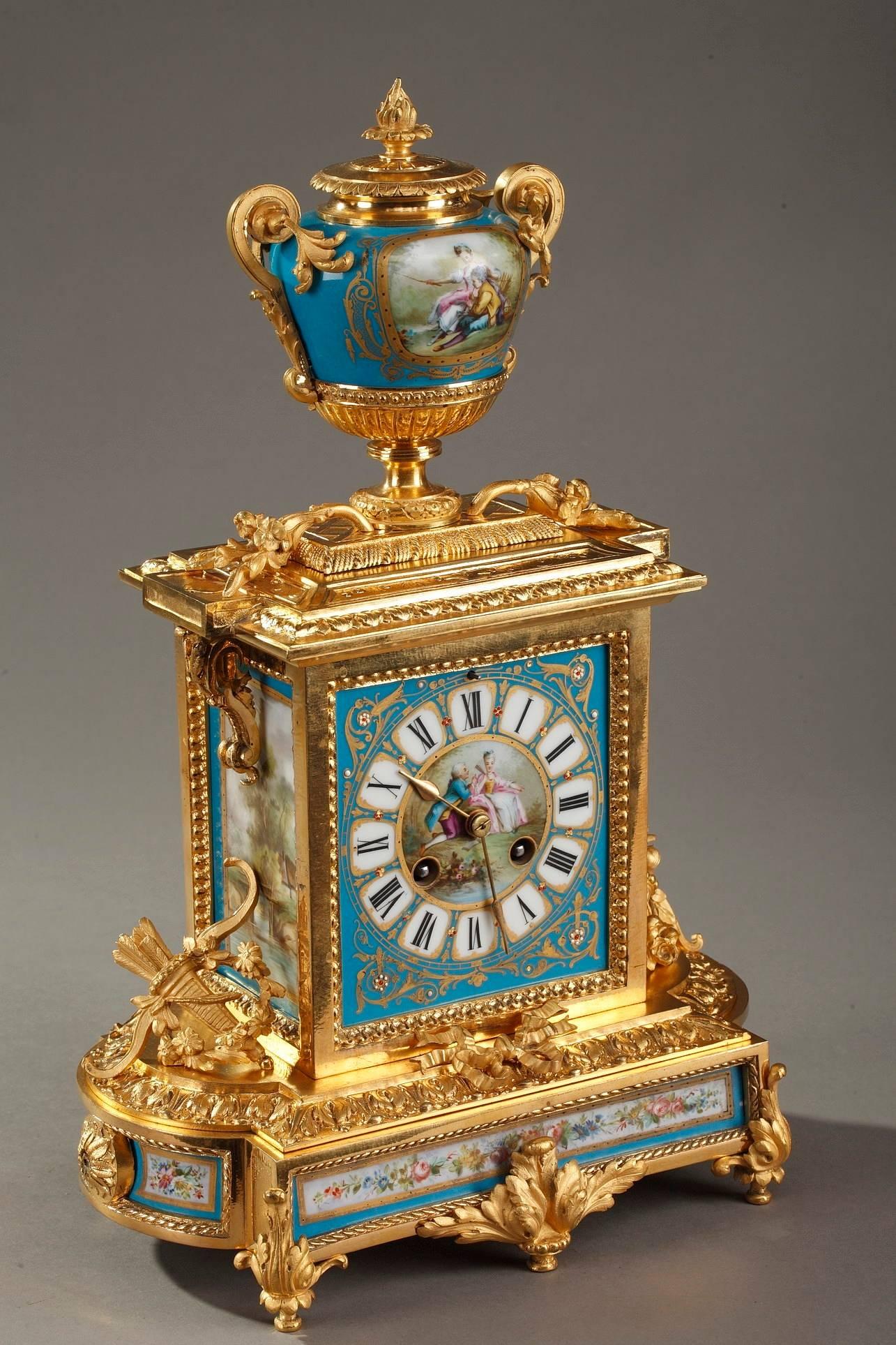 Table Clock in Ormolu and Porcelain with Galant Scenes 1