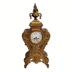 Table clock, Ormolu París, Circle H-Charles Balthasar Louis XV clockmaker