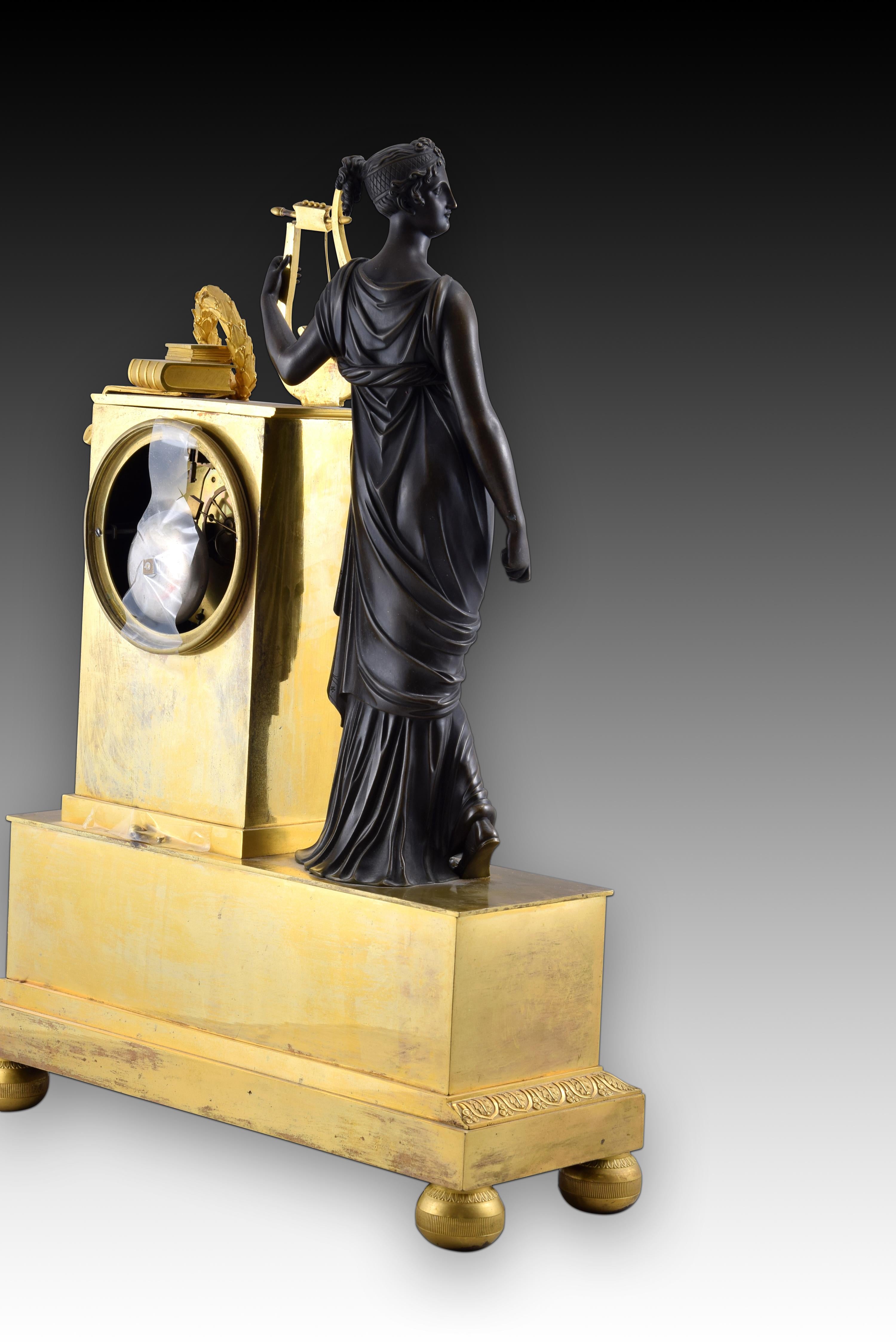 Neoclassical Revival Table clock with Muse and writers. Bronze, Paris movement. France, 19th century. For Sale