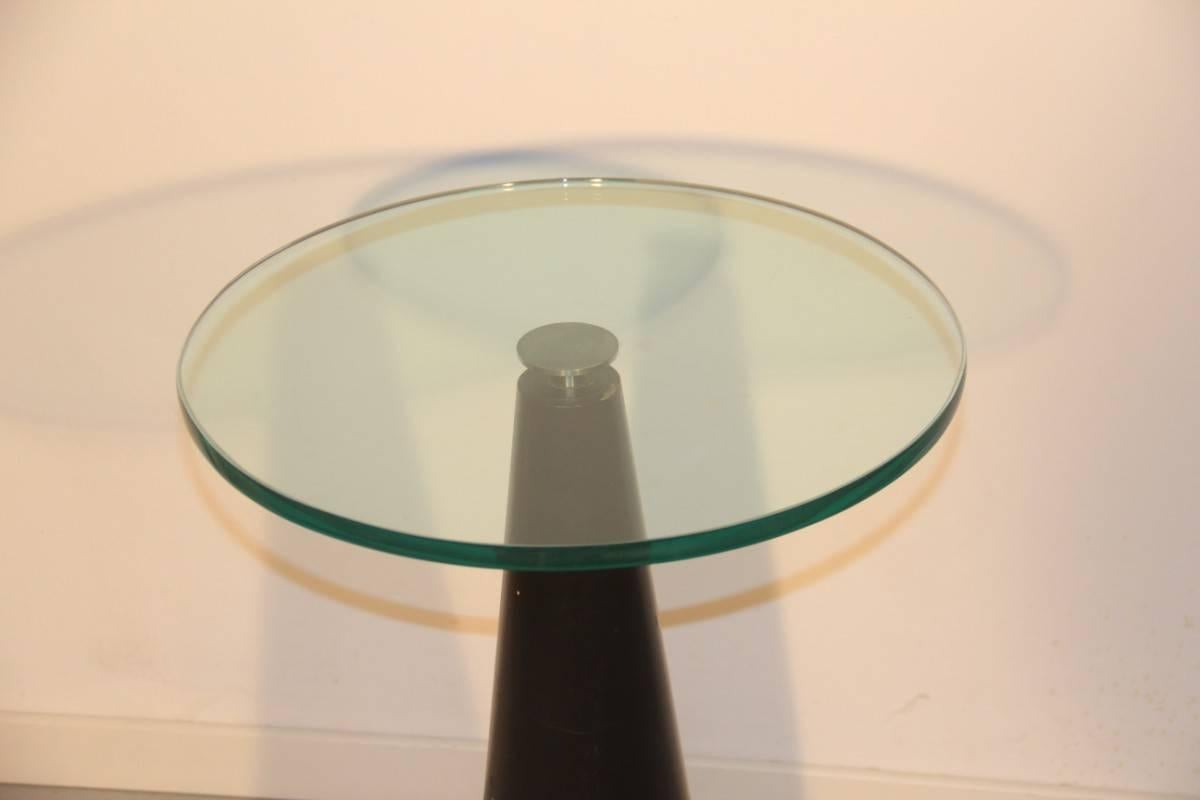 Table Coffee Italian Design 1980s Wood Black Conical  Form Top Glass Round  In Good Condition For Sale In Palermo, Sicily