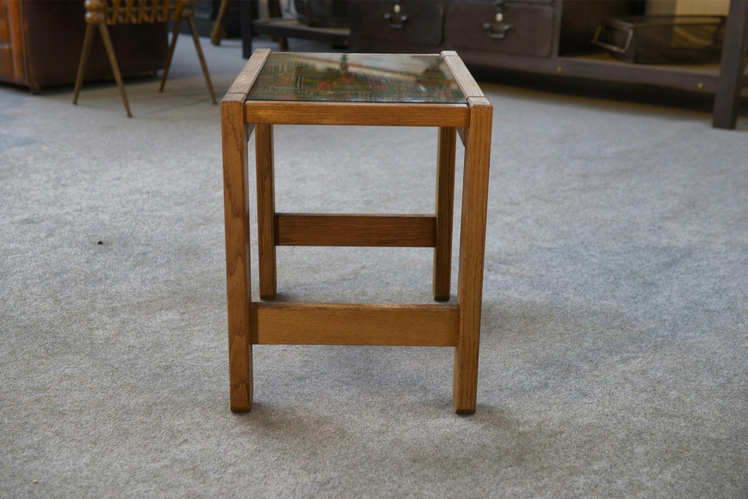 Table d'appoint en chêne massif plateau décor en tissu (Eichenholz) im Angebot