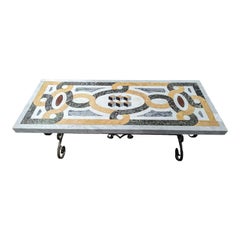 Table d'appoint française du 20e siècle en marqueterie de marbre