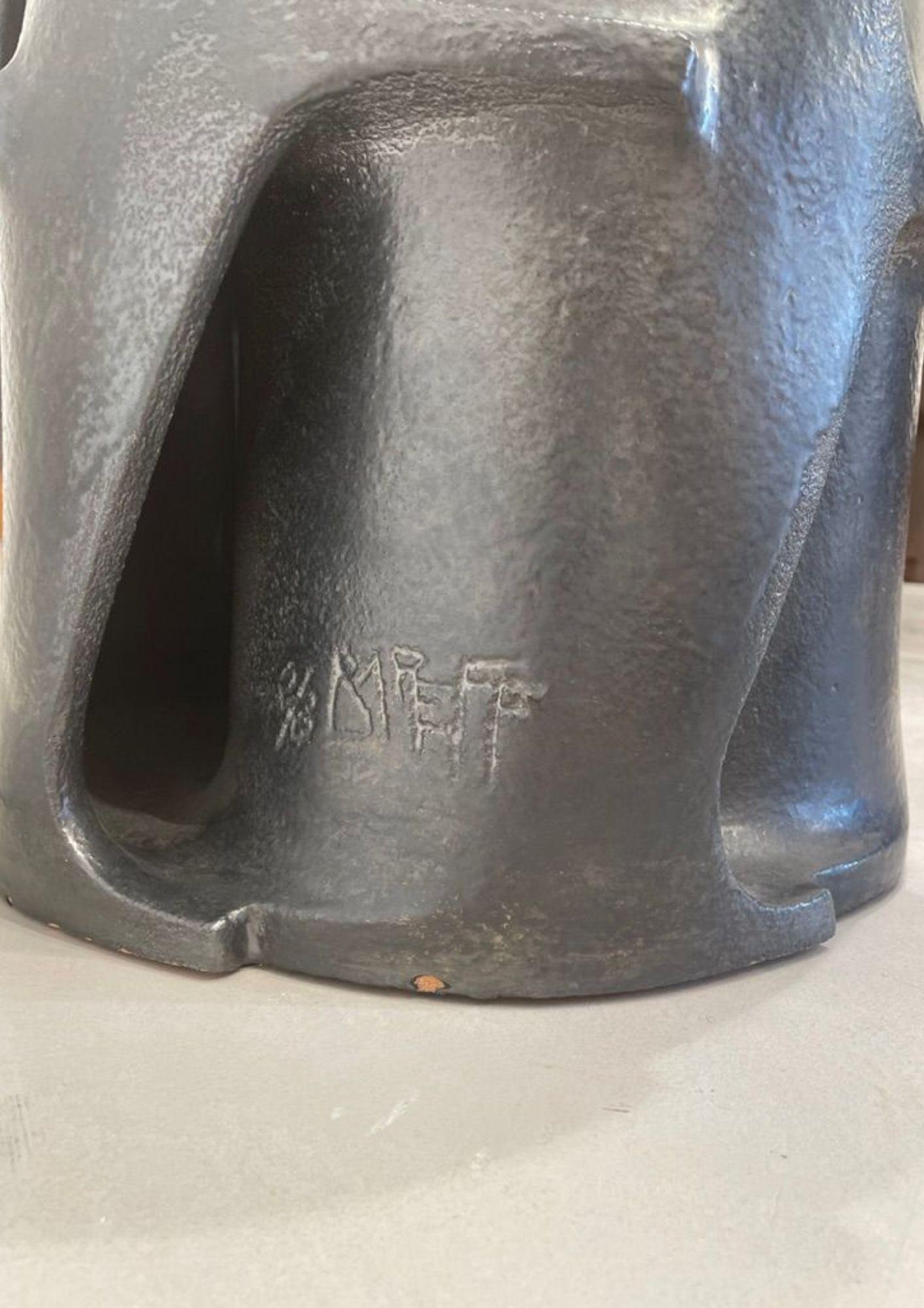Mid-Century Modern Table d'appoint For Sale