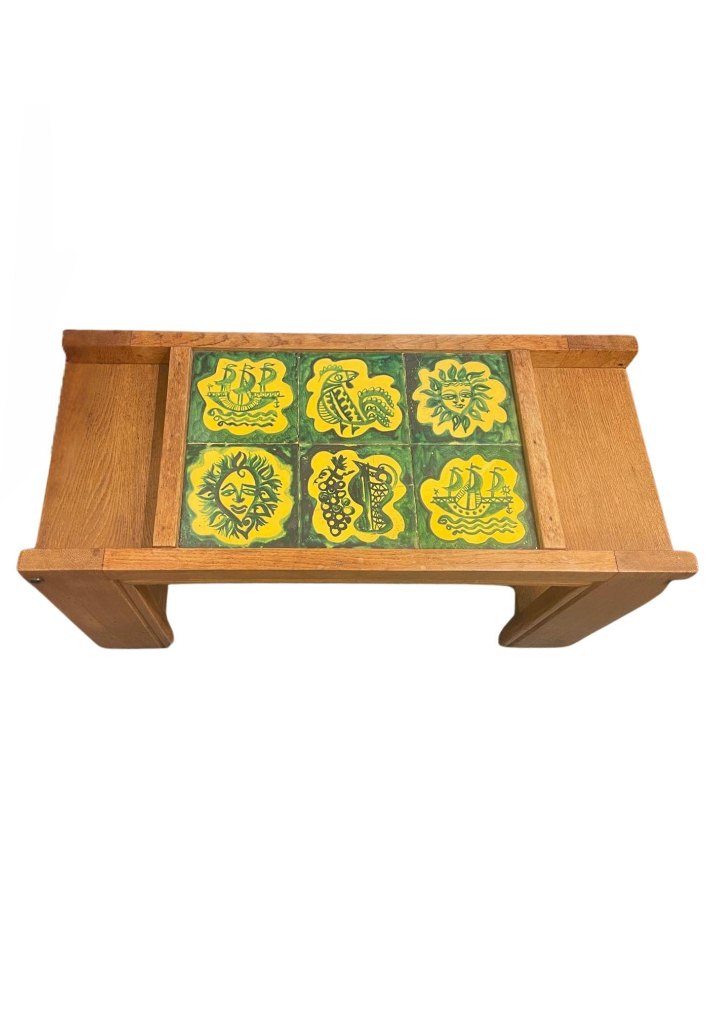 Modern Table d'appoint For Sale