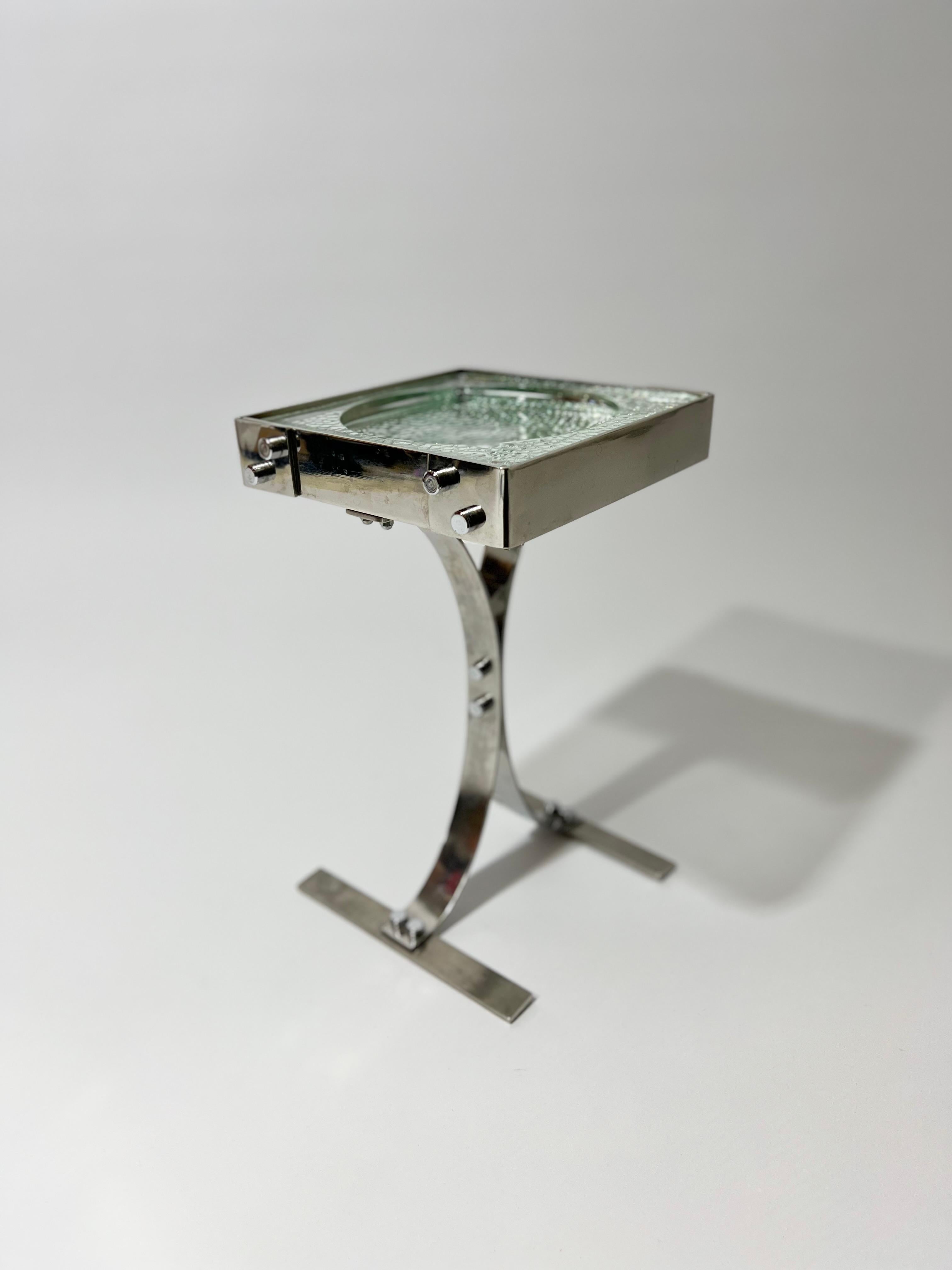 Français Table d'appoint vide poche en inox et pavé de verre Nevada, France, années 1970 en vente