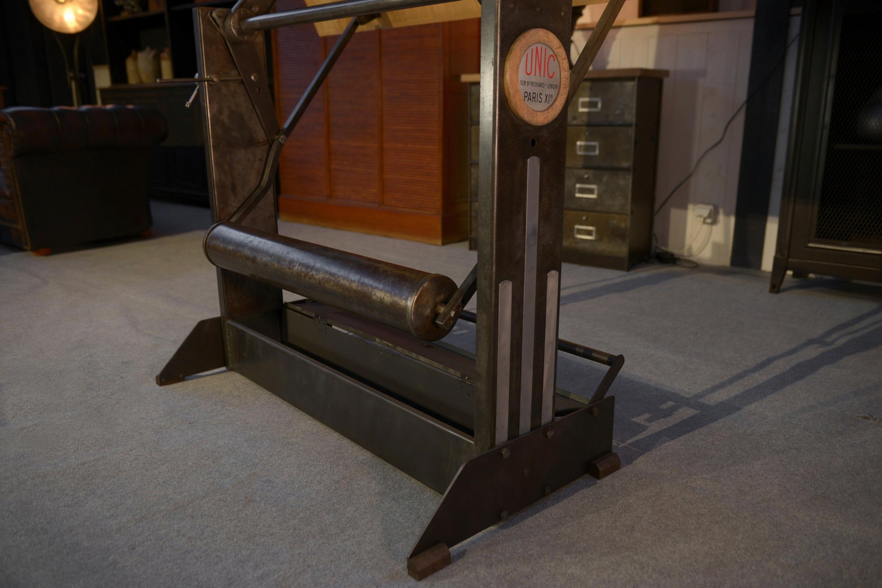 Table d'architecte Unic Paris par Lucien Sautereau 1950's en vente 4