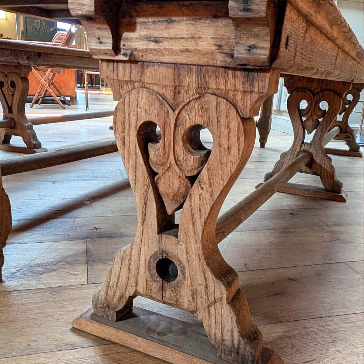Convent table with its pair of benches For Sale 1