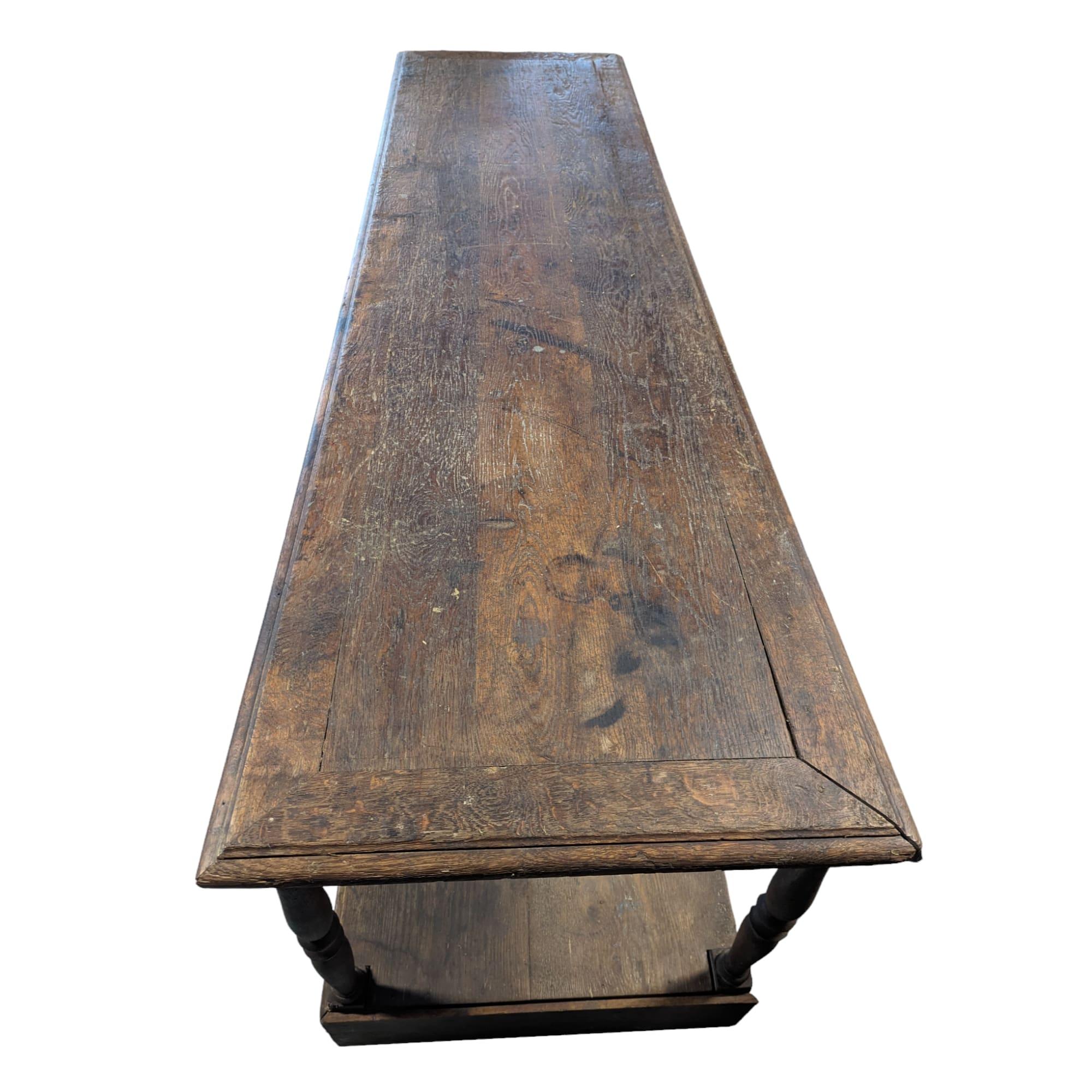 Französisch 19. Jahrhundert Louis Philippe Stil Oak Drapery Tisch  im Zustand „Gut“ im Angebot in CANTELEU, FR