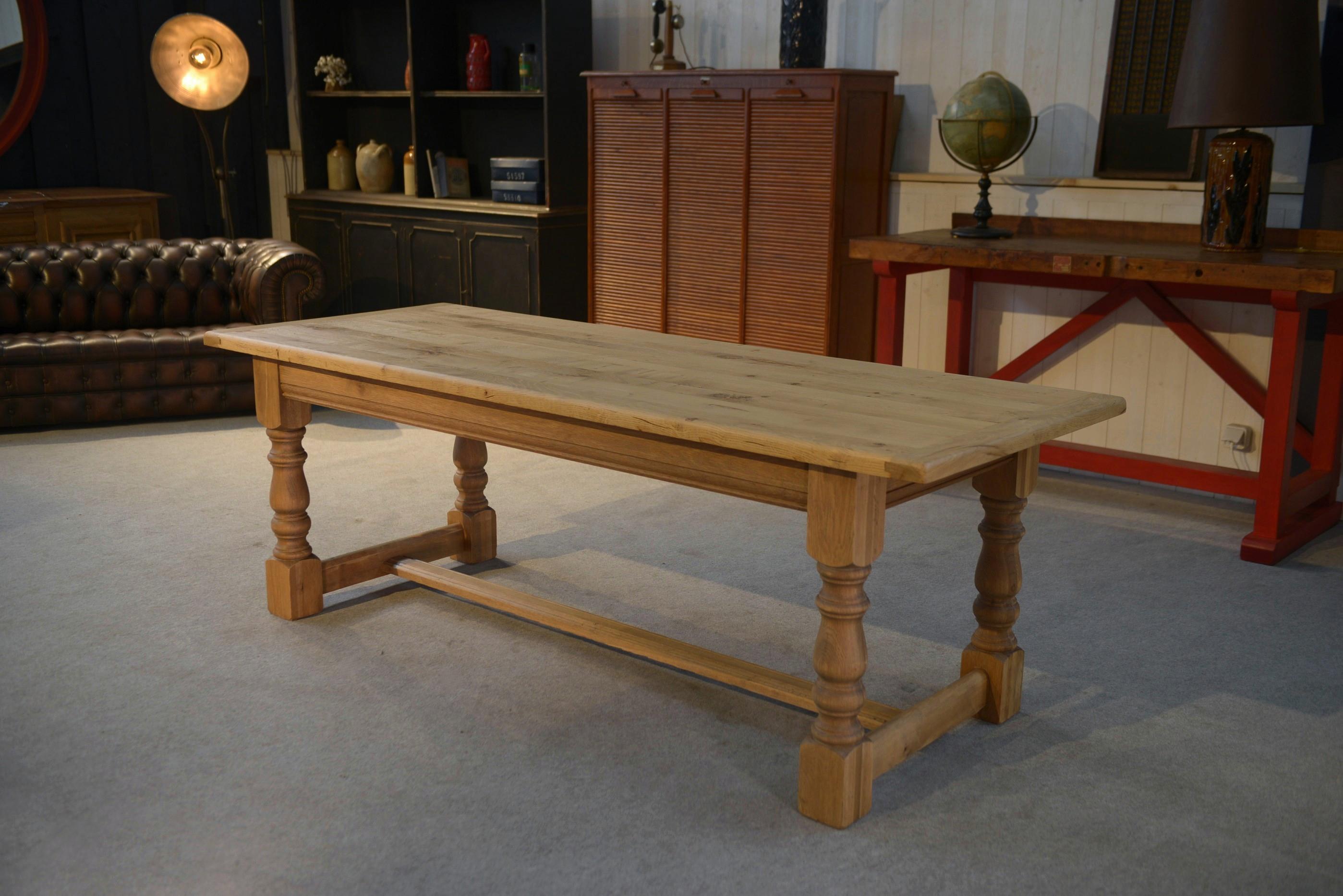 Table de ferme en chêne massif 1950's en venta 3