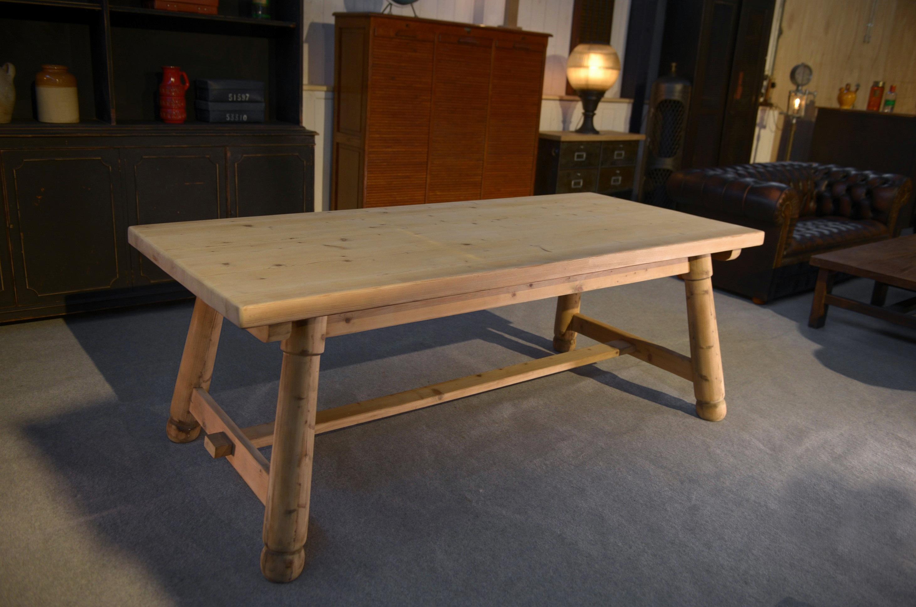 Mid-20th Century Table de ferme en pin brut brutaliste Georges Robert 1960's For Sale