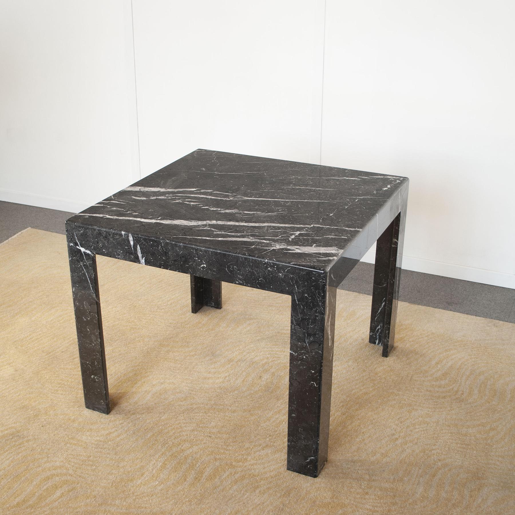 italien Conception de table Alessandro Giusti &Egidio Di Rosa pour Ultima Edizione en vente