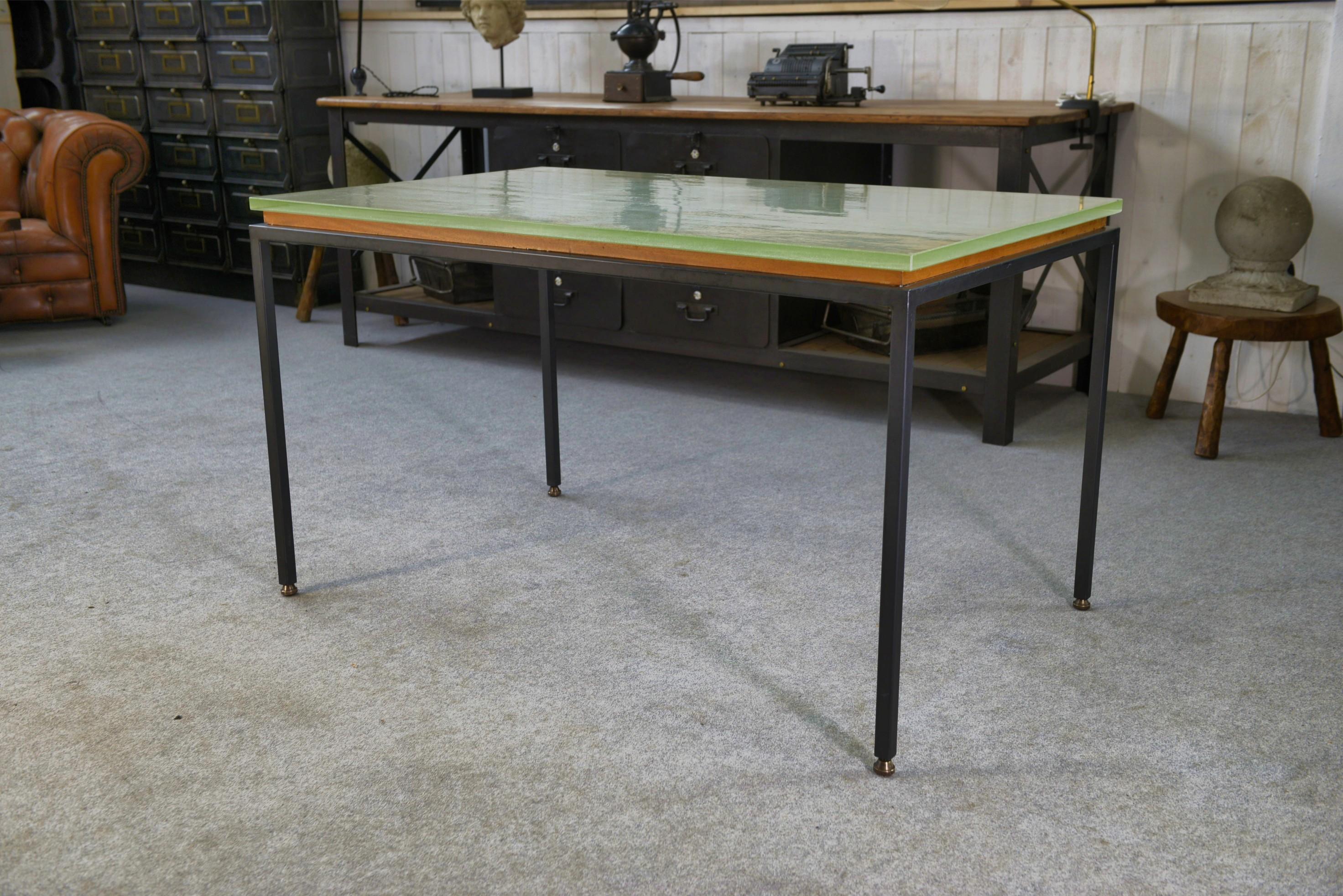 Métal Table design en verre Saint Gobain et métal laqué noir 1960's en vente