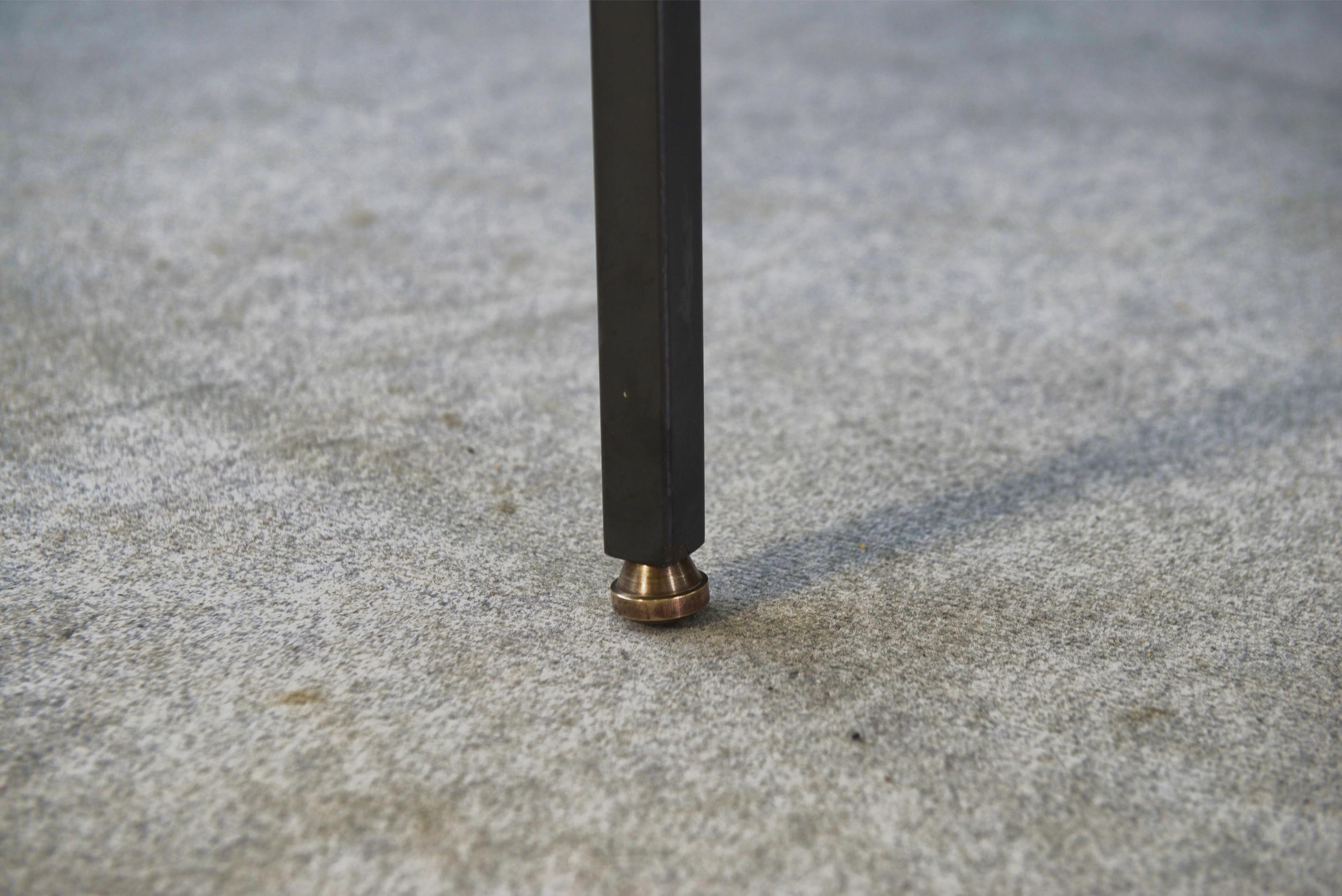 Table design en verre Saint Gobain et métal laqué noir 1960's en vente 1